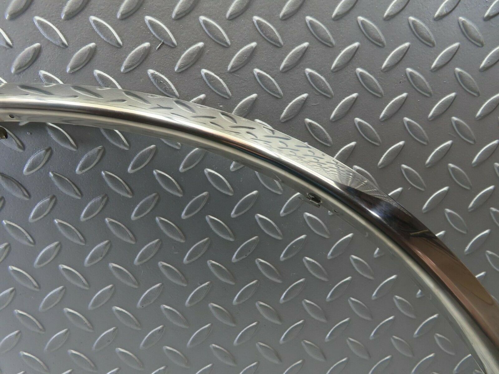 10029 Mercedes-Benz C123 230CE Coupe Wheel Arch Chrome Fender Wing Trim Front Left