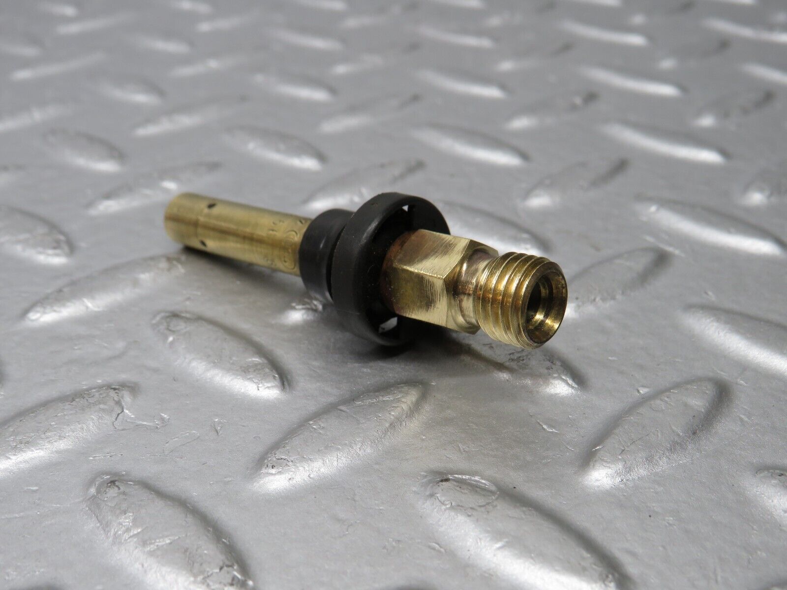 38902 Mercedes-Benz W201 190E 2.6L Fuel Injector Bosch 0000785623 0437502047