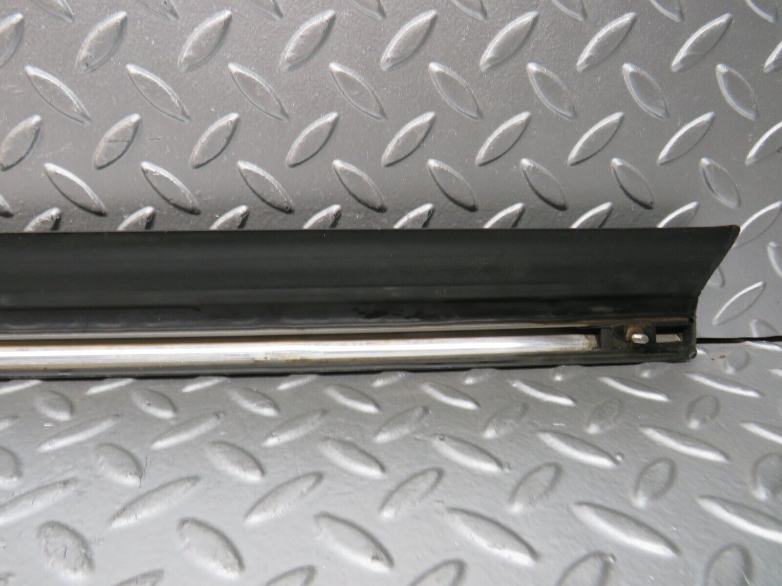 28615 Mercedes-Benz W123 280E Front Left Door Lower Moulding Trim