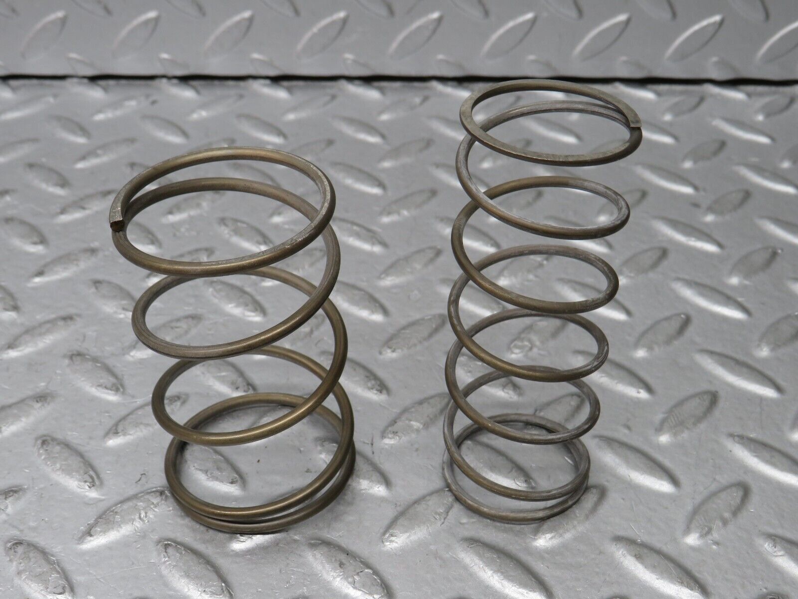 36391 Mercedes-Benz W126 420SE Automatic Piston Spring 722.355