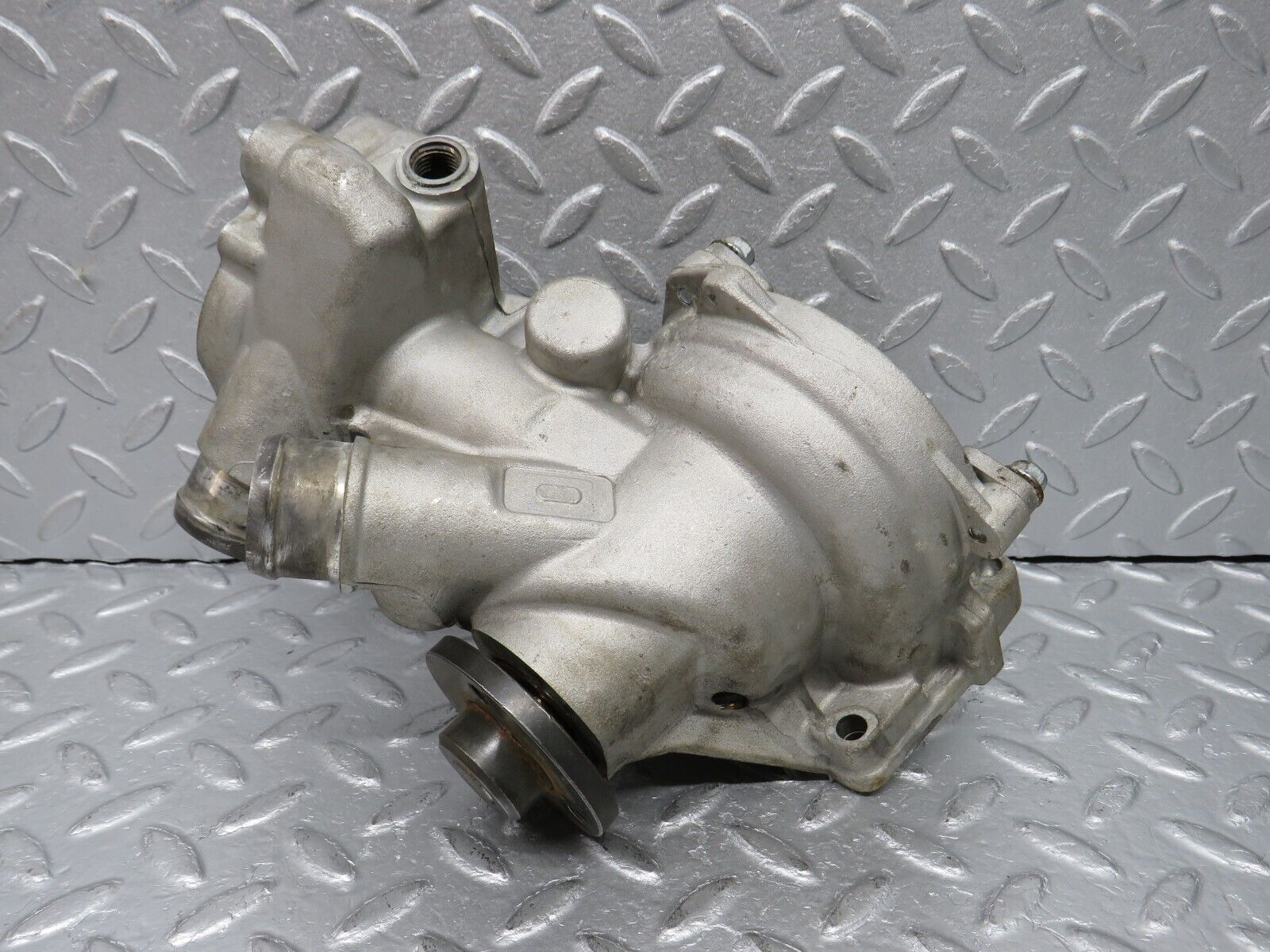 38554 Mercedes-Benz R129 280SL Coupe Water Pump