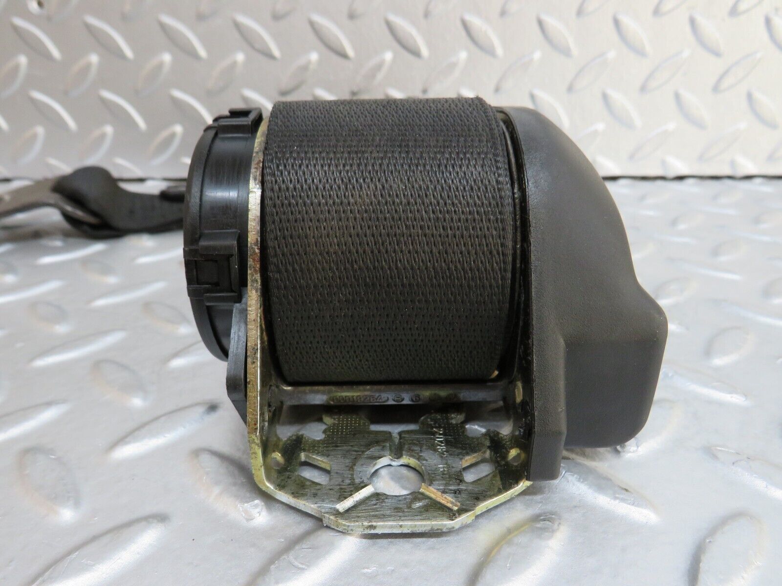 37161 Mercedes-Benz C126 420SEC Coupe Rear Right Seat Belt With Buckles 1268801695