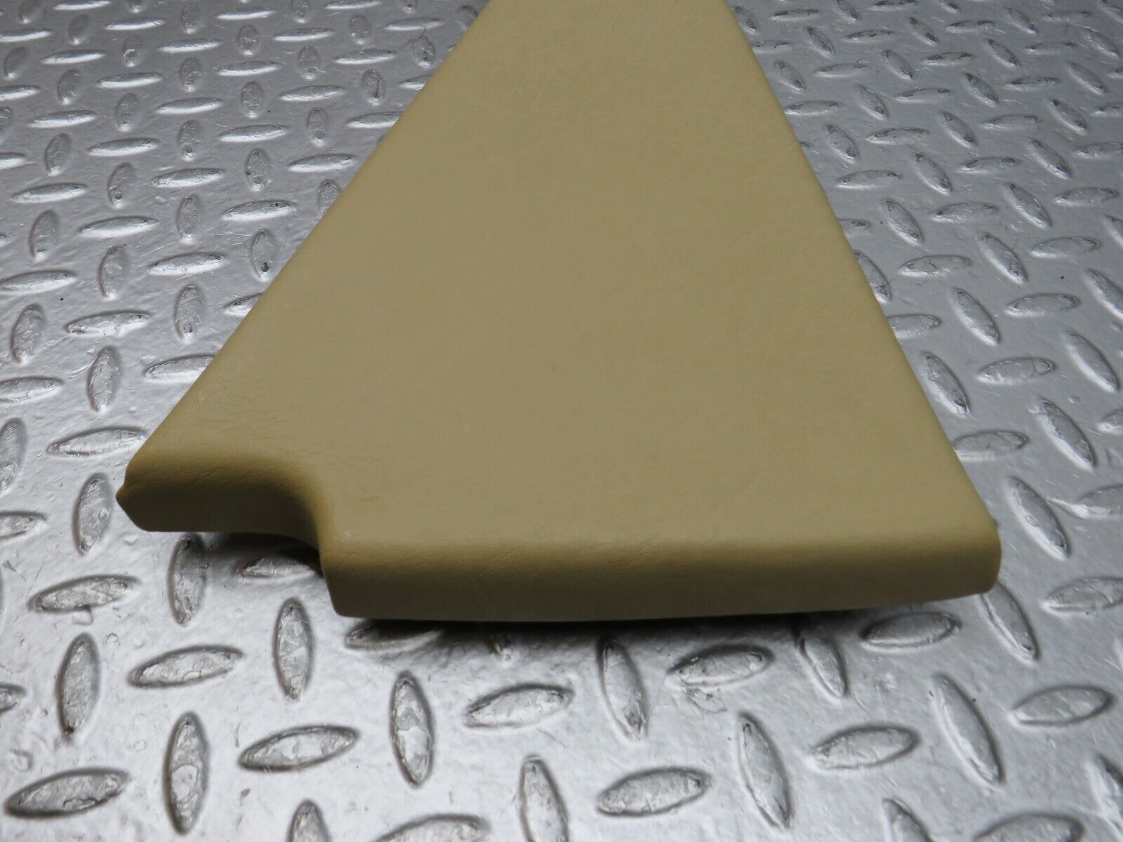 36861 Mercedes-Benz C126 420SEC Left Door Interior Handle Armrest Beige