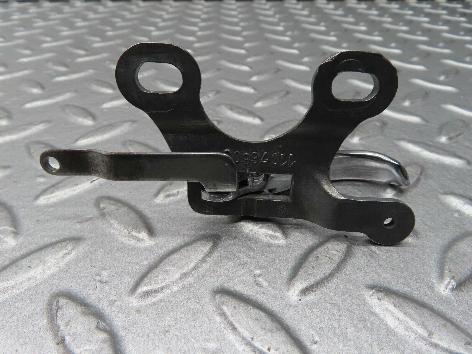 13048 Mercedes-Benz W111 220S Left Interior Door Handle 1107660319