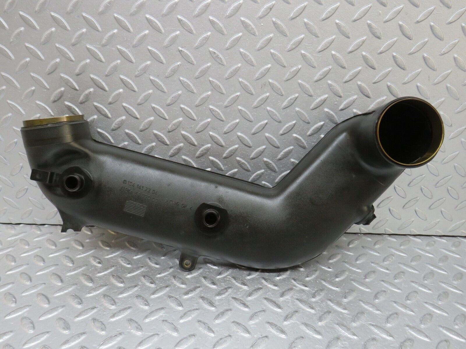 37819 Mercedes-Benz A124 320E Cabriolet Air Intake Pipe 1041412204