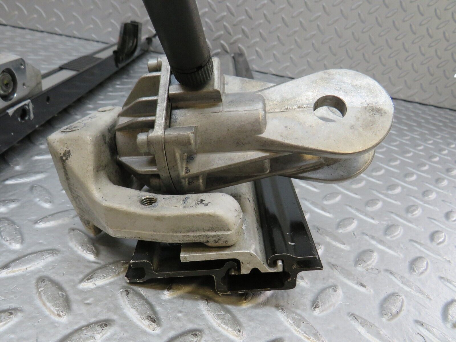 36828 Mercedes-Benz R129 300SL-24 Front Right Seat Rail Pair