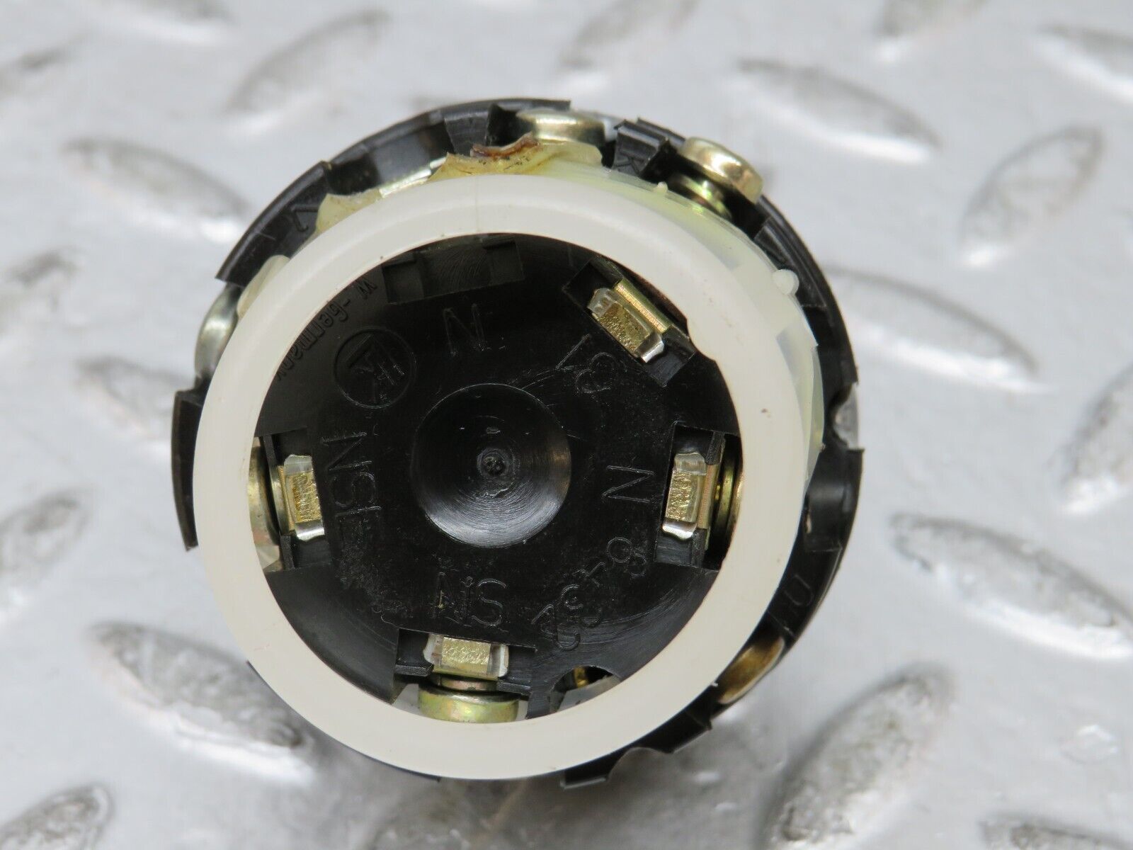 27261 Mercedes-Benz W123 280E Headlight Switch