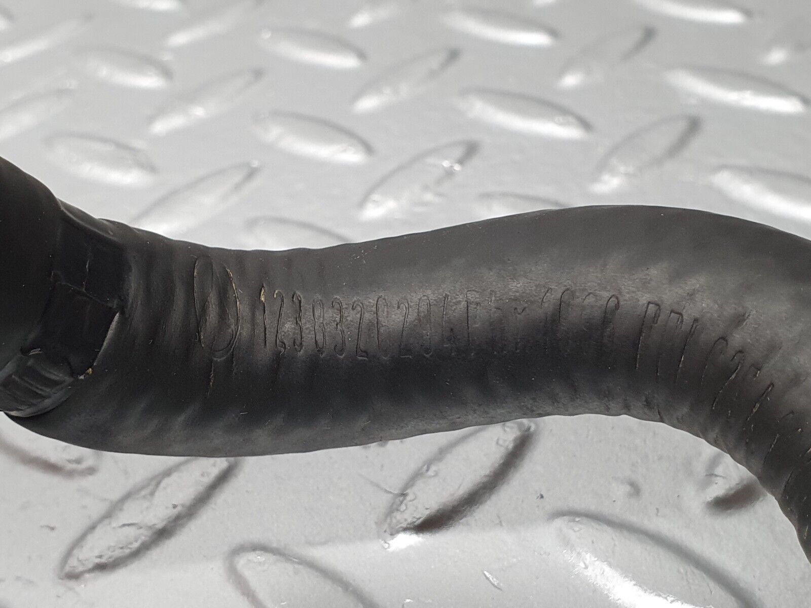 40755 Mercedes-Benz W123 300D Heater Radiator Hose Pipe 1238320194 1238320294