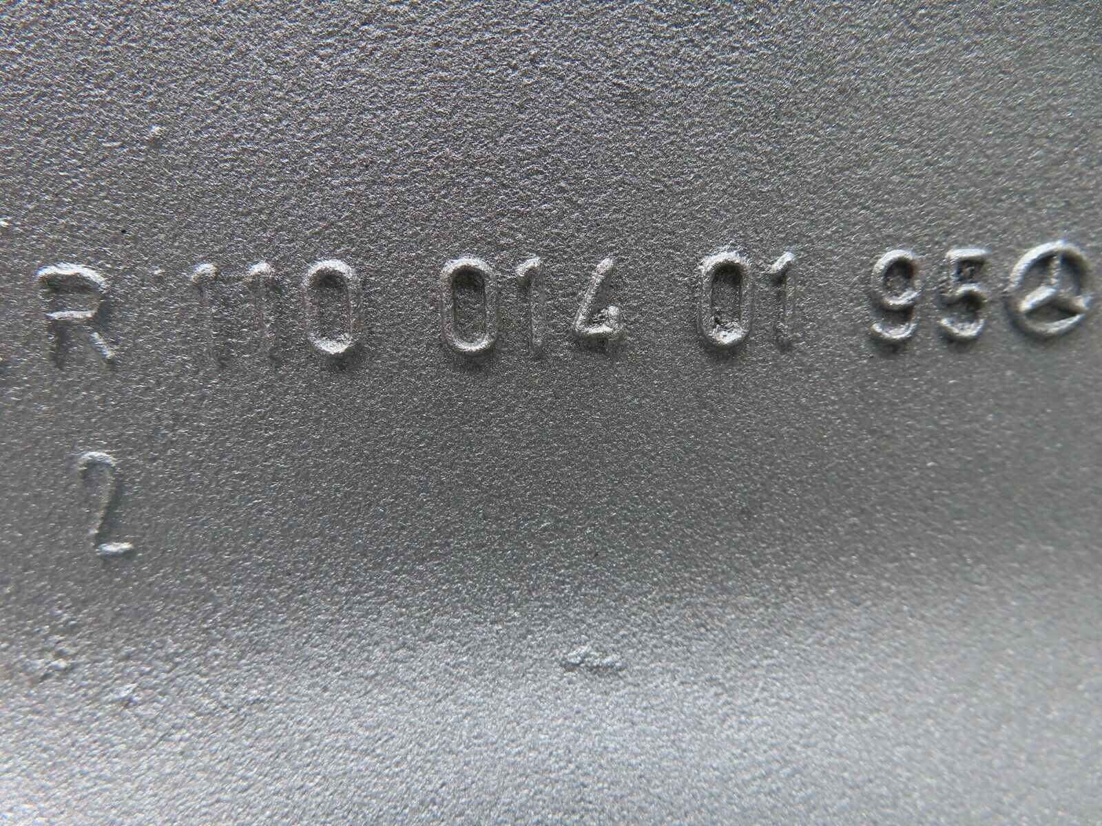 16906 Mercedes-Benz C123 280CE Coupe Gearbox Support 1100140195