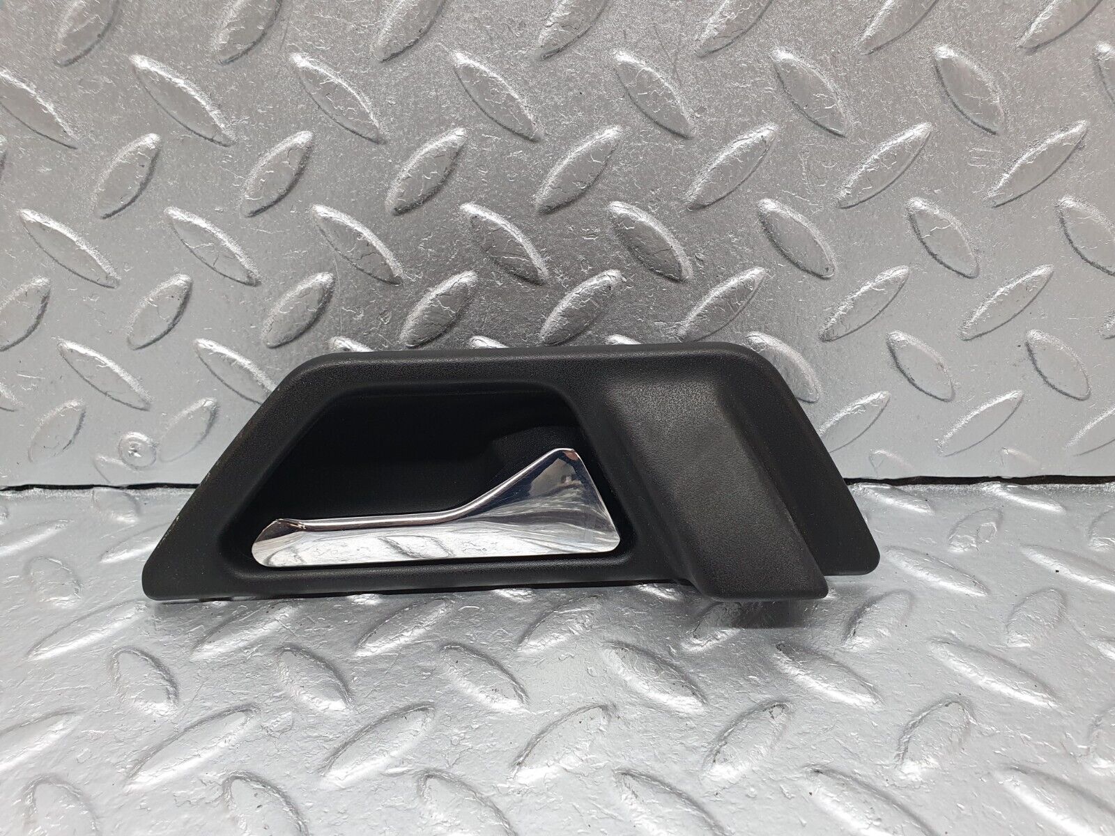 41515 Mercedes-Benz W124 200E Interior Door Handle Right Side 1247600261