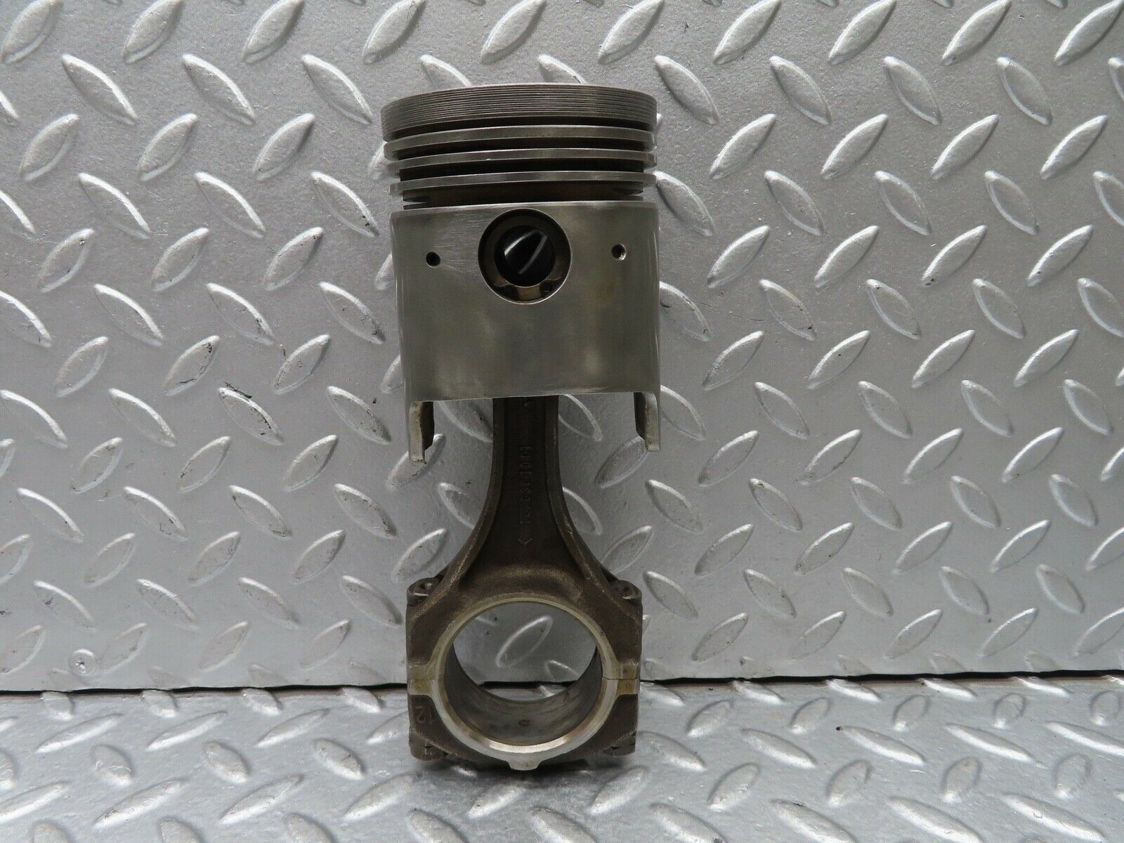 18461 Mercedes-Benz W111 220SE Coupe Piston With Connecting Rod 80.720 mm
