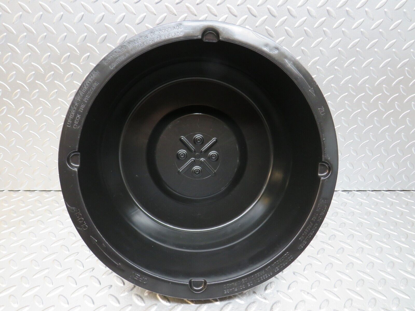 24649 Mercedes-Benz W140 S320 Spare Wheel Holder 1408900007