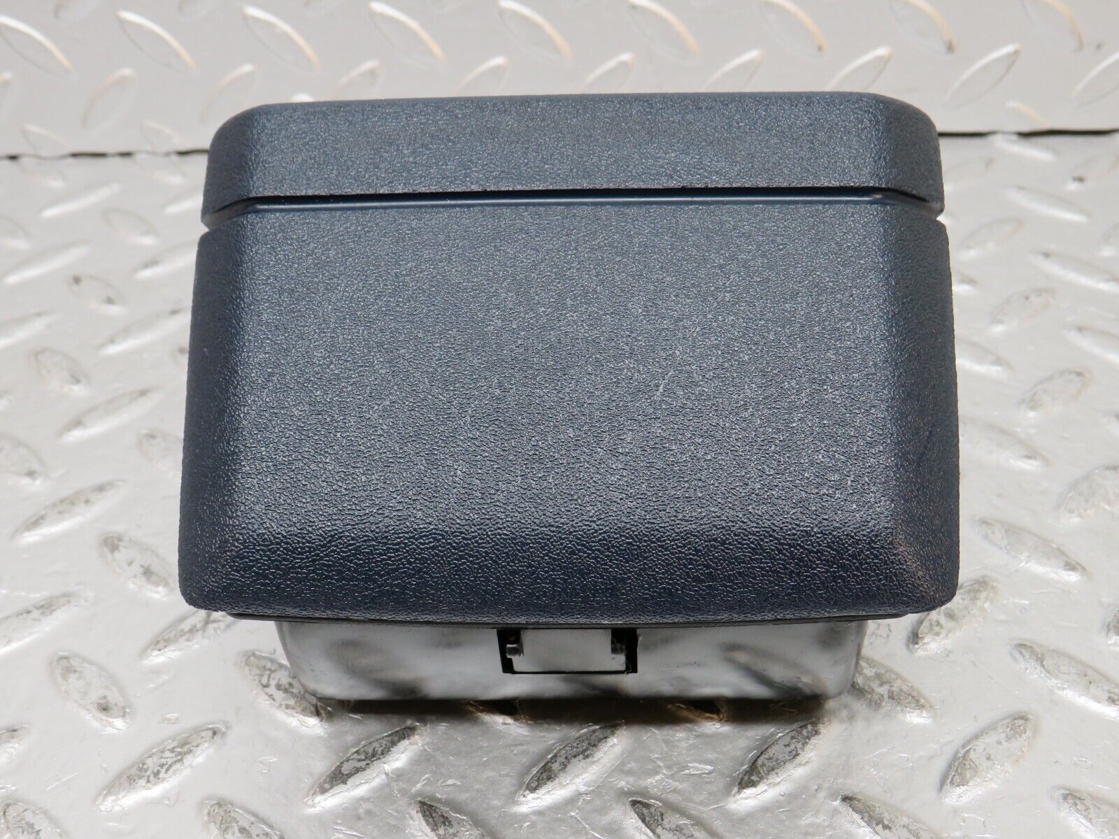 31966 Mercedes-Benz W123 230E Rear Door Ashtray Blue