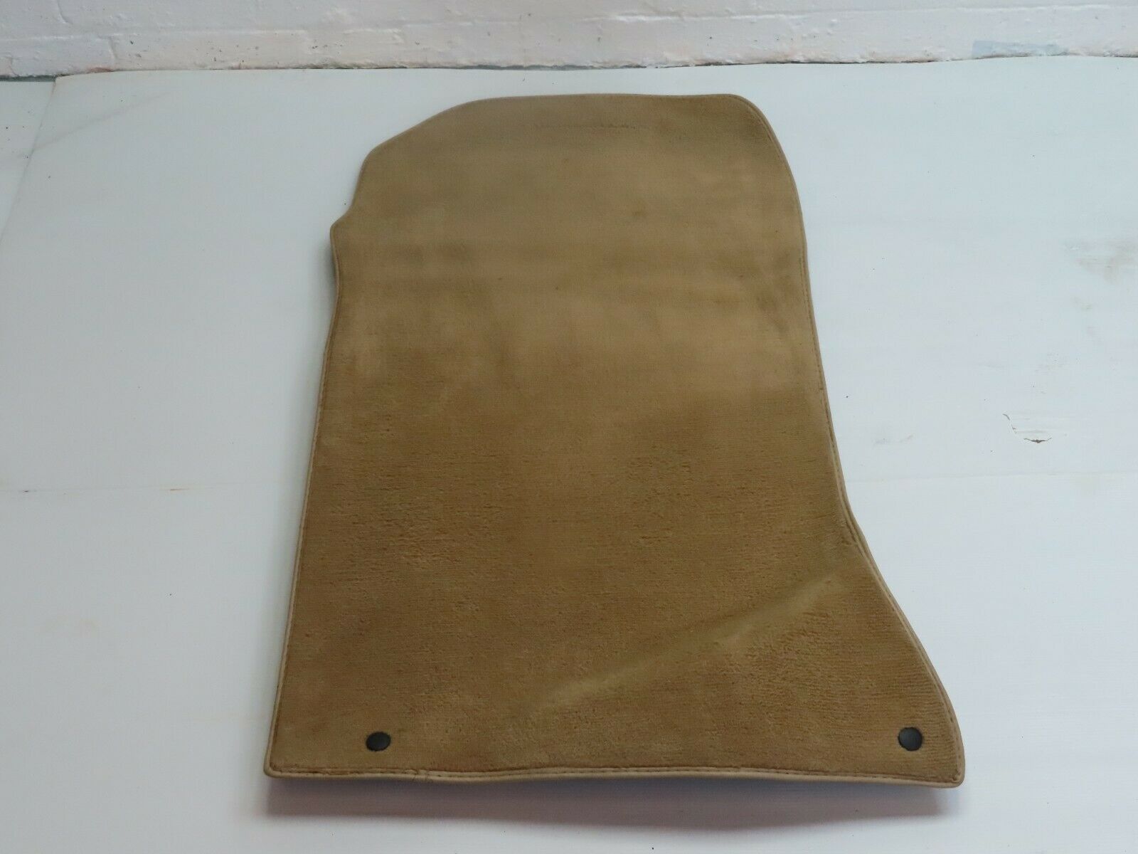 5456 Mercedes-Benz W124 230E Floor Carpet Beige