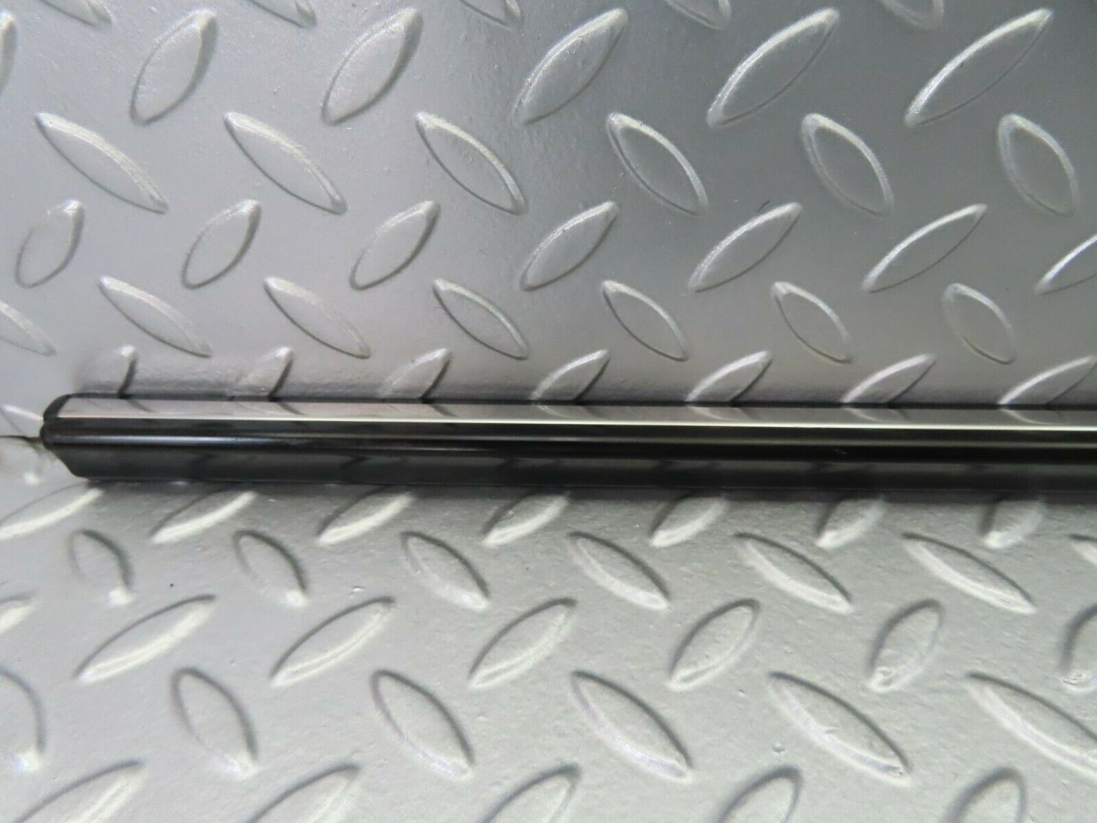 10241 Mercedes-Benz W123 Rear Right Door Centre Moulding Trim