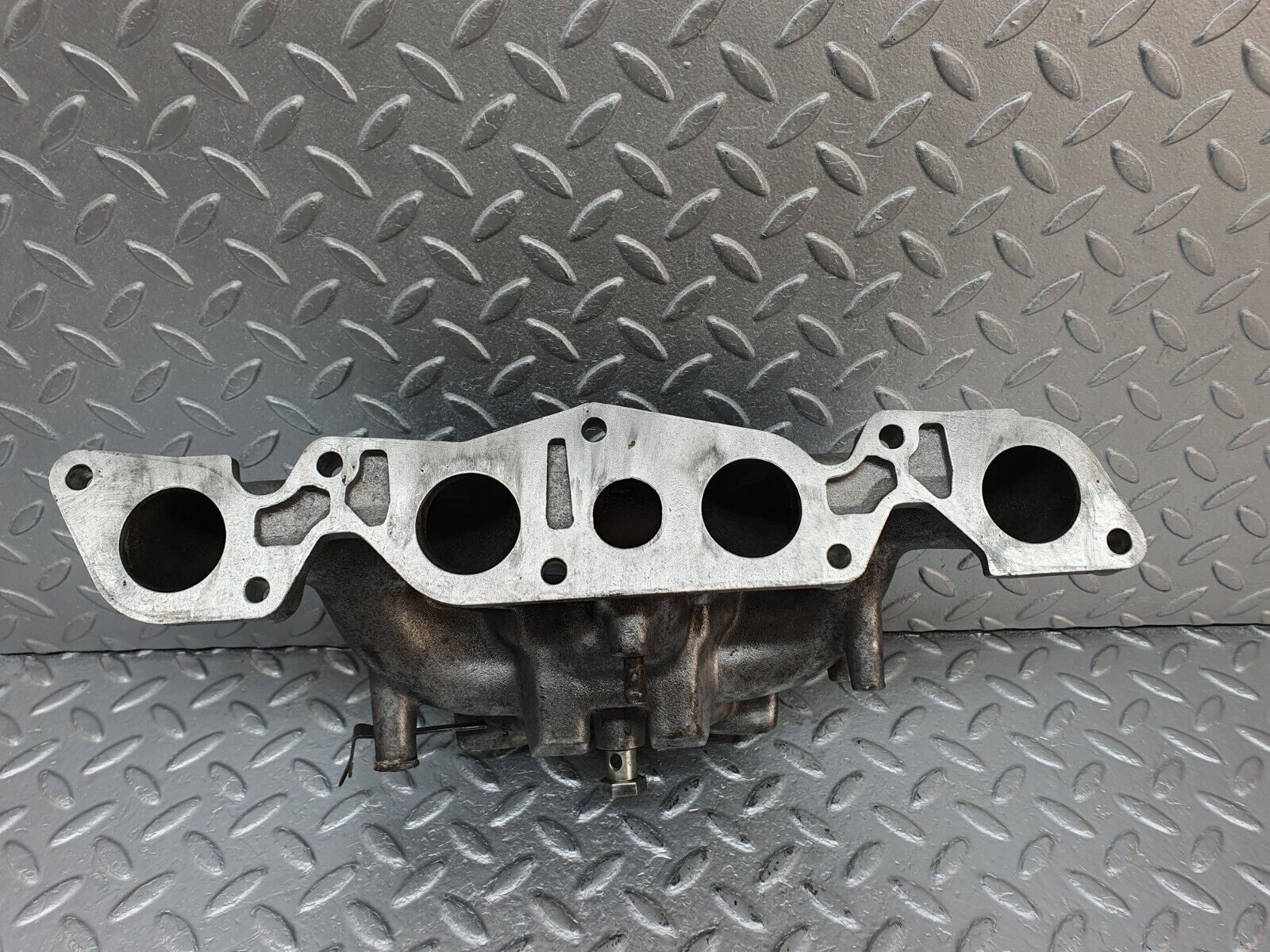 41582 Mercedes-Benz W124 200E Air Intake Manifold 1021411601 1021411319