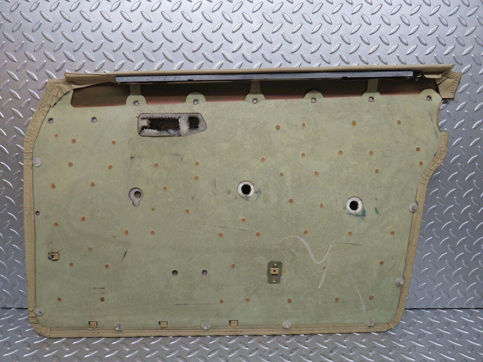 29616 Mercedes-Benz W123 230E Front Left Door Card Beige