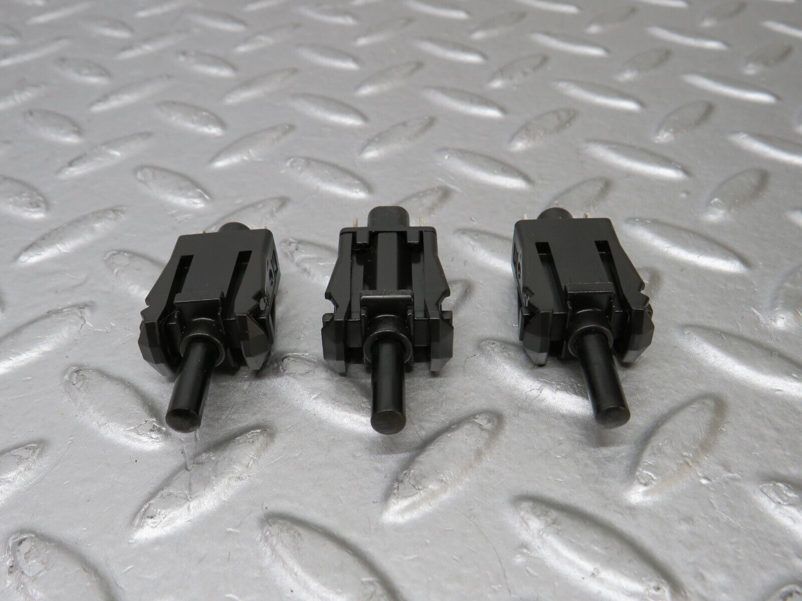 36916 Mercedes-Benz C126 420SEC Coupe Door Contact Switch 3x 0015458714