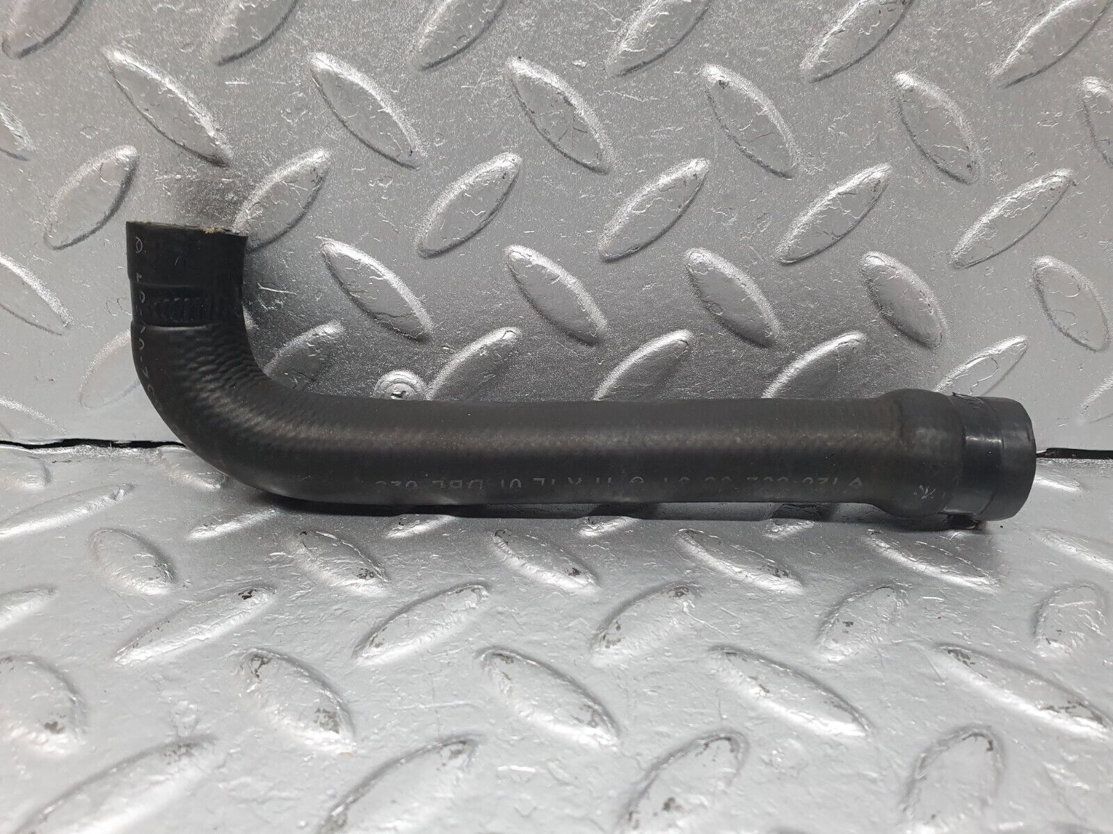 40983 Mercedes-Benz W126 300SE Heater Hose 1260320394