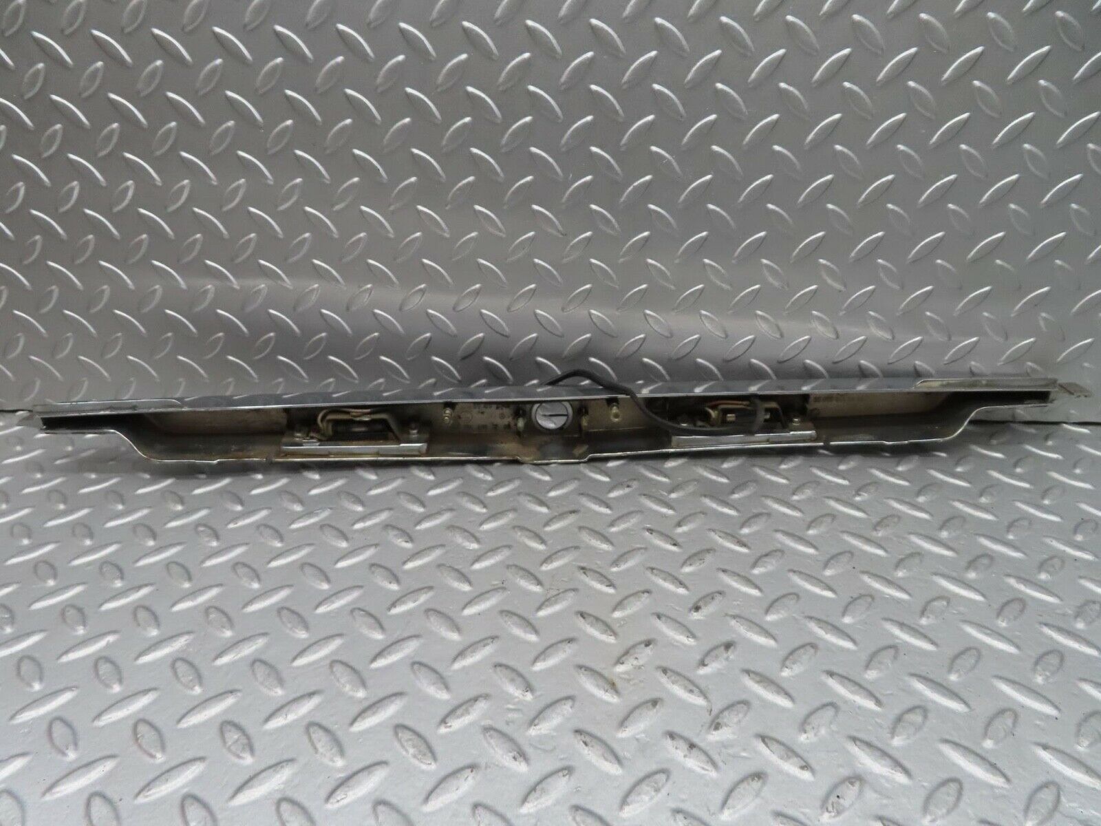 14330 Mercedes-Benz W116 350SE number Plate Light Holder Chrome Moulding Trim