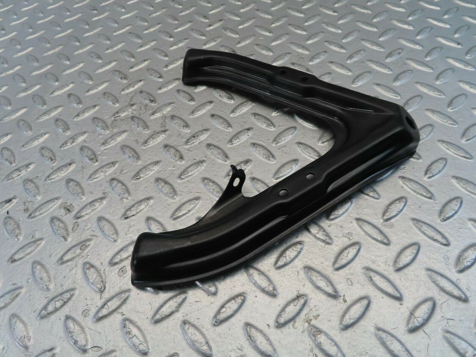 11575 Mercedes-Benz C123 230CE Coupe Air Intake Manifold Bracket
