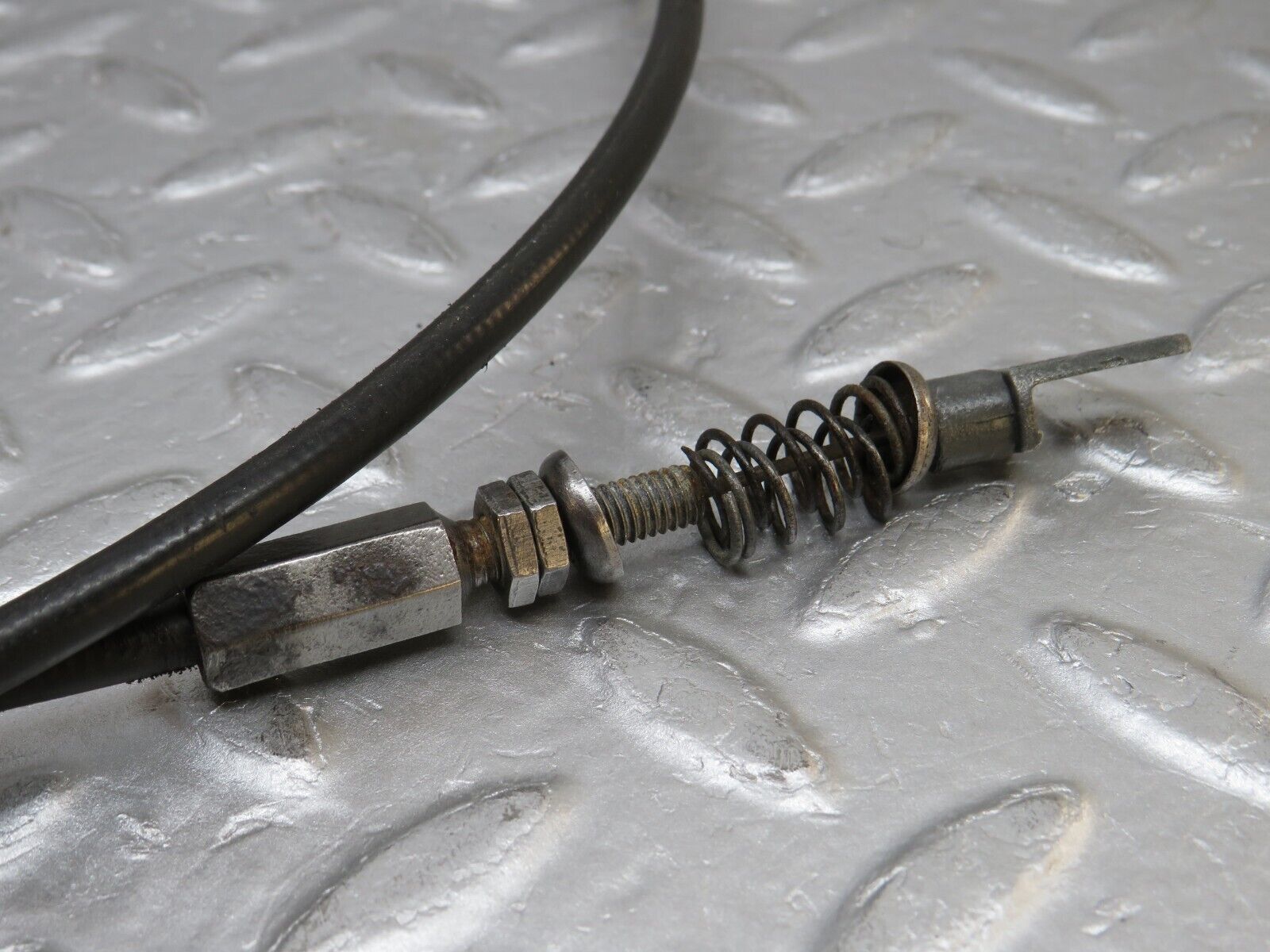 37541 Mercedes-Benz W109 300SEL Heater Hose Pipe 1098310494