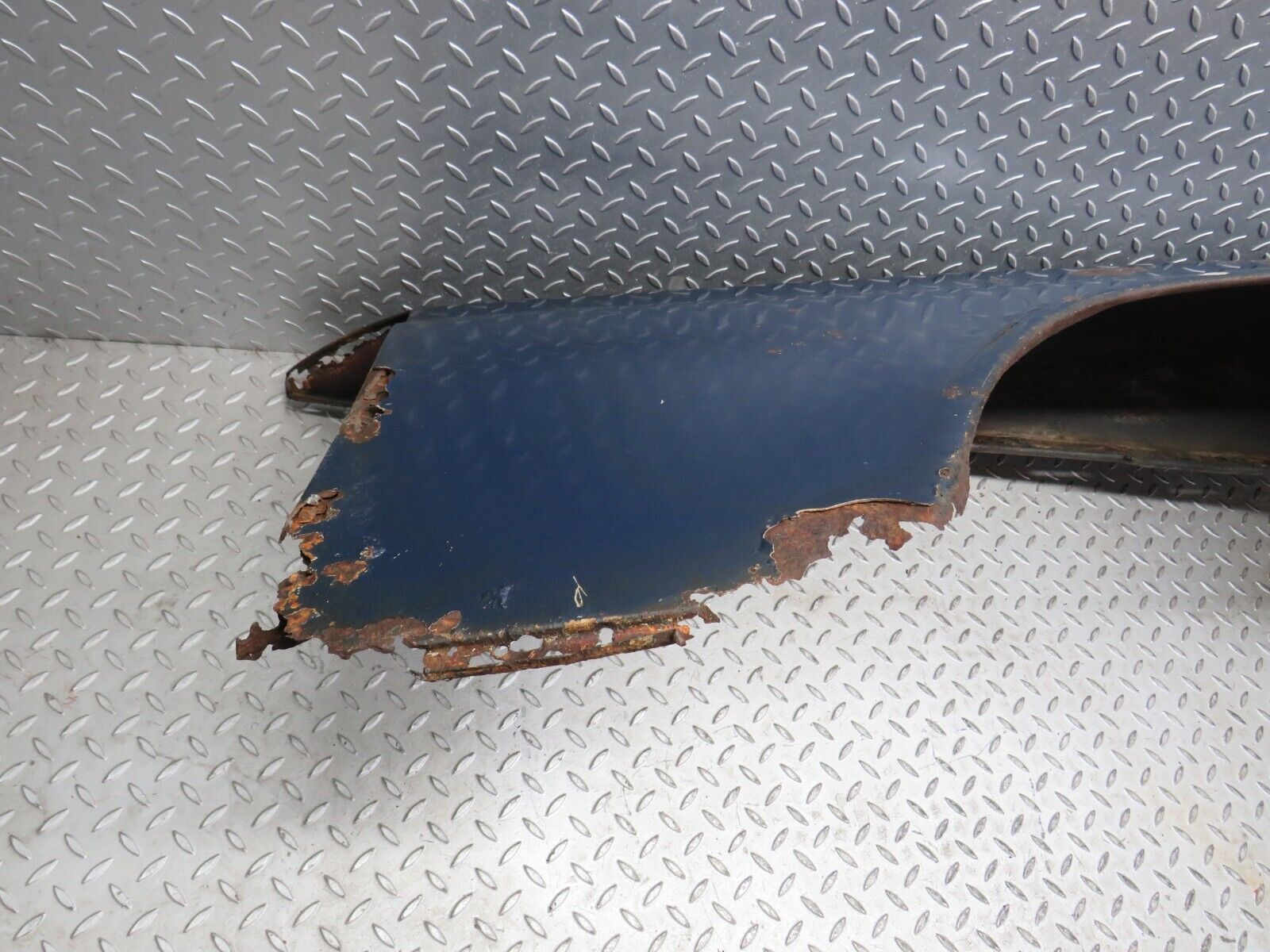 40526 Mercedes-Benz W110 230 Front Right Wing Fender Panel