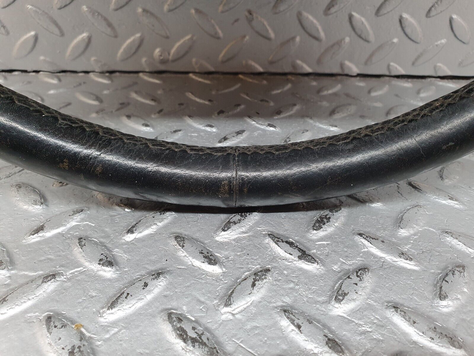 41182 Mercedes-Benz W126 300SE Leather Steering Wheel 1264640017