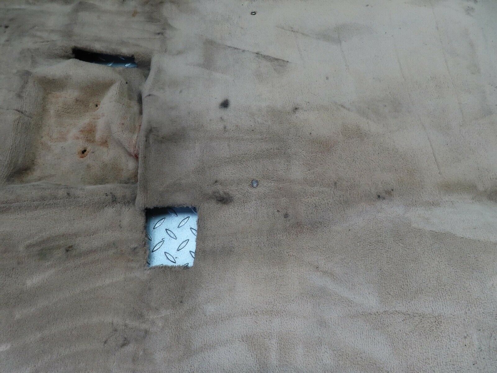 12548 Mercedes-Benz R129 300SL Coupe Front Left Floor Carpet Cream