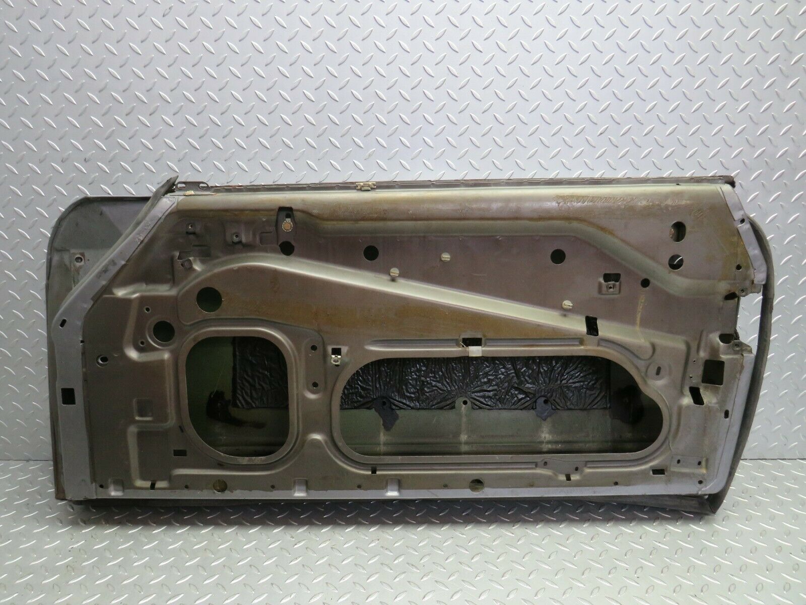 22669 Mercedes-Benz C107 450SLC Coupe Front Right Door