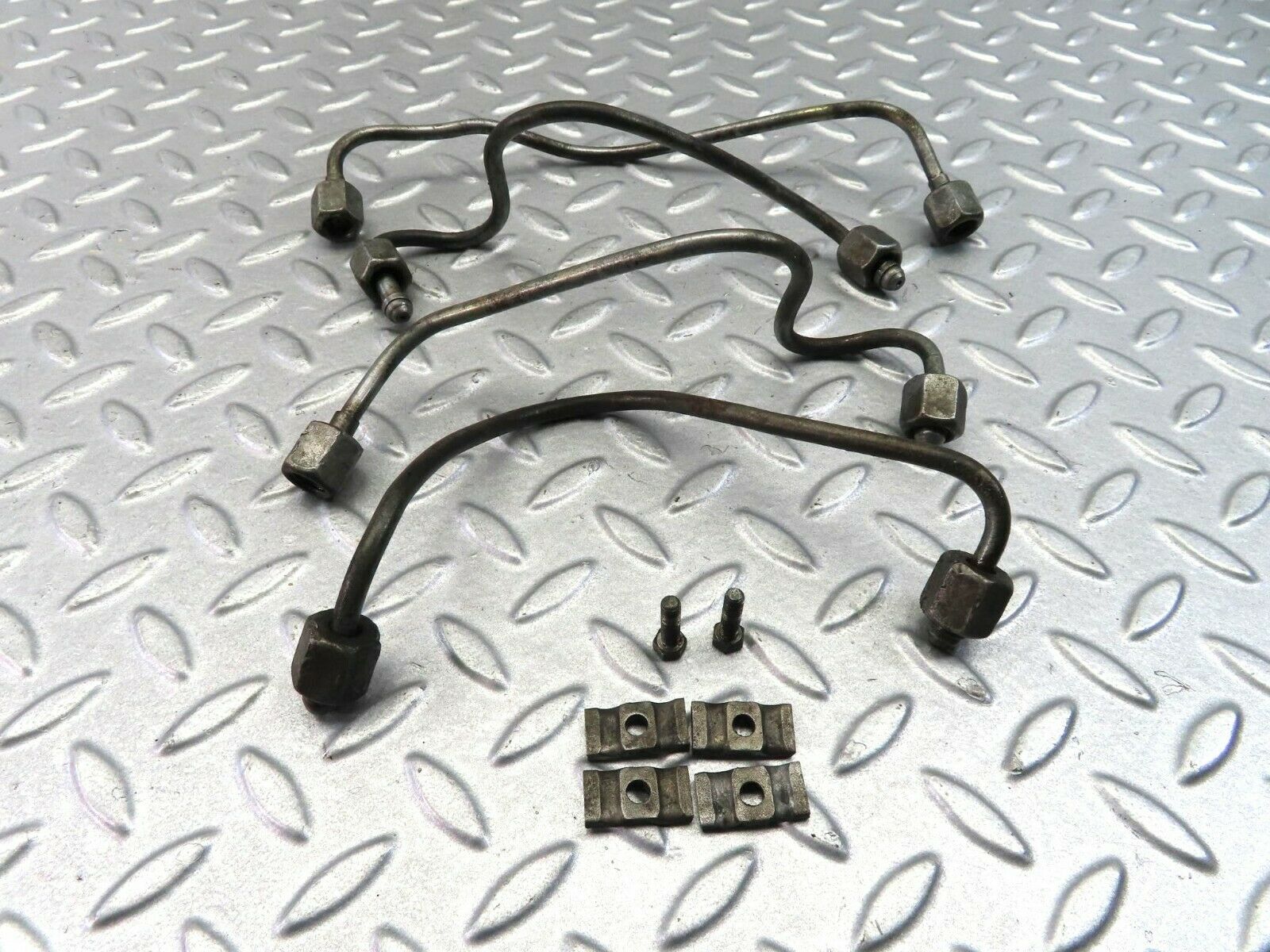 7977 Mercedes-Benz W115 220D Fuel Line Hose Set With Bracket