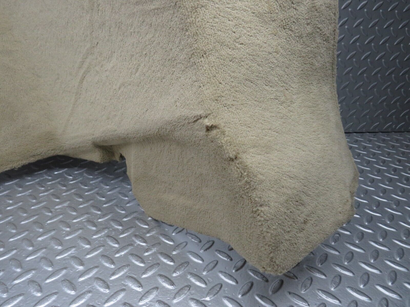 38234 Mercedes-Benz R129 280SL Coupe Rear Left Wall Carpet Beige