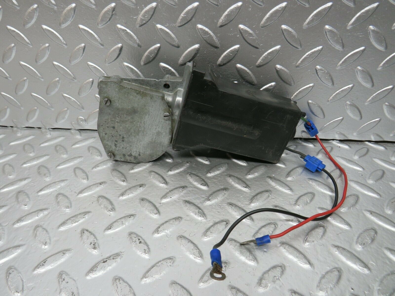 24558 Mercedes-Benz W108 Window Regulator Motor Front Right 0132001102