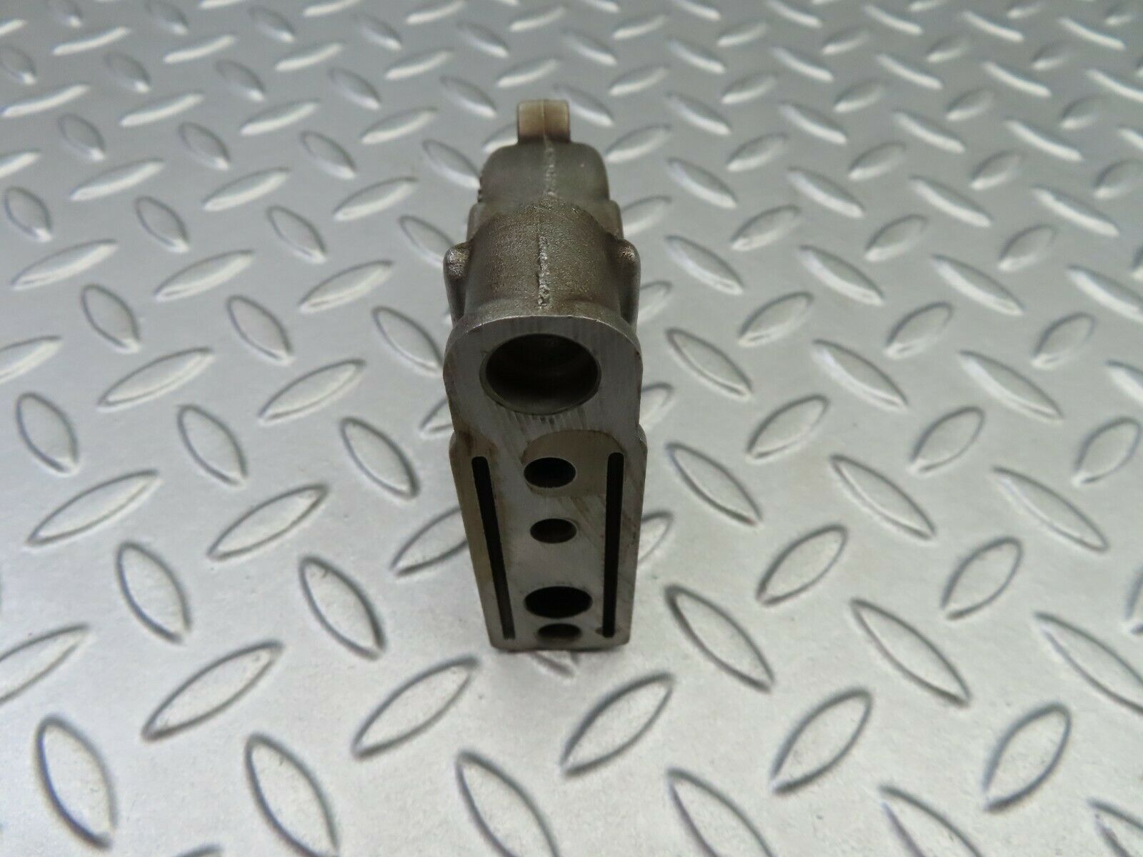 6277 Mercedes-Benz W126 380SE Camshaft Bearing Tower 1160515118