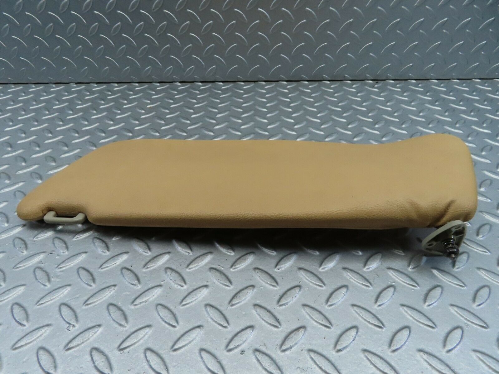 7885 Mercedes-Benz W115 220D Sun Visor Right Side