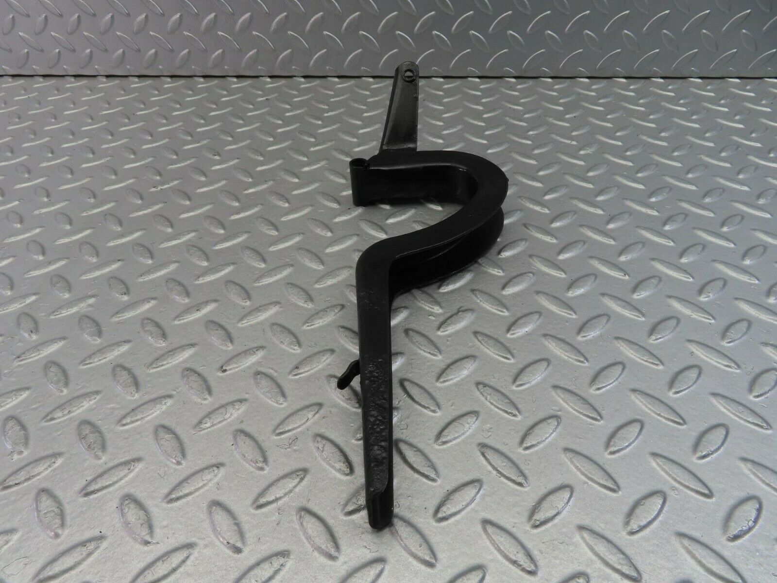 10022 Mercedes-Benz C123 230CE Coupe Trunk Lid Hinge Right Side 1237500287