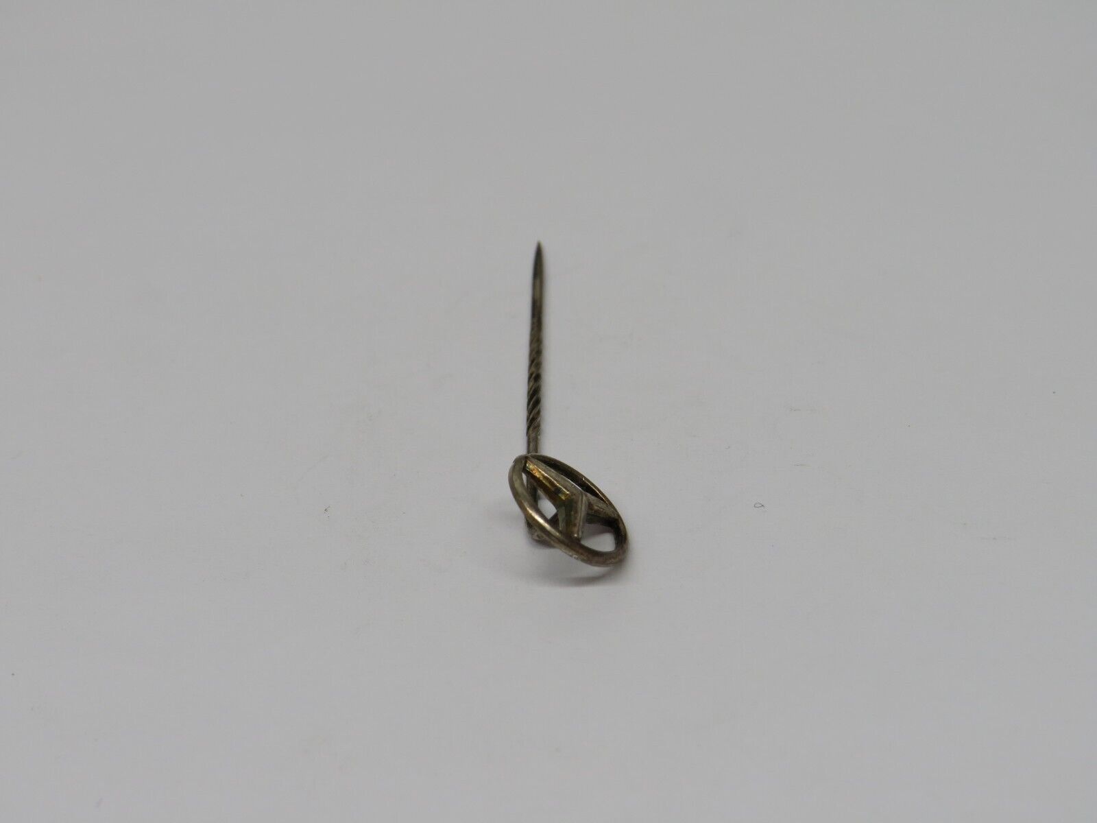 37505 Mercedes-Benz Vintage Lapel Pin Badge