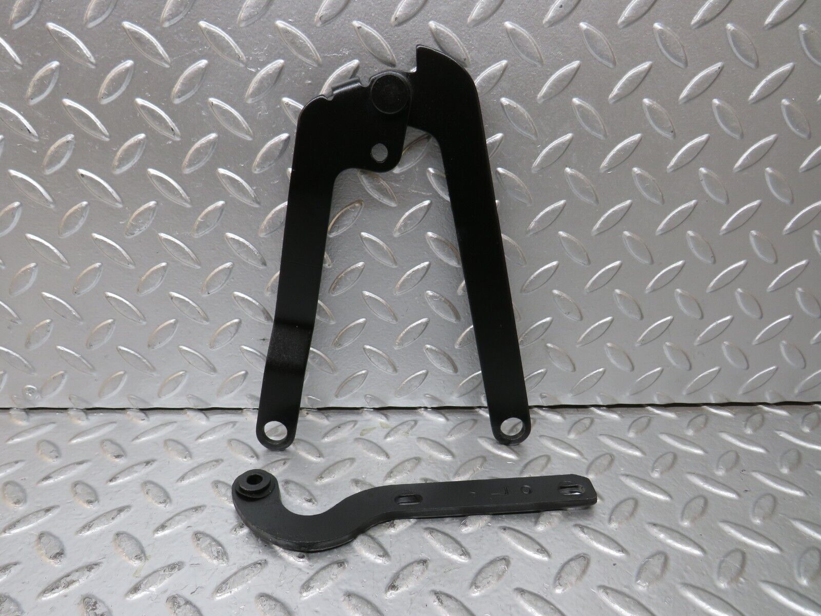 23835 Mercedes-Benz C107 450SLC Coupe Bonnet Hinge Left Side