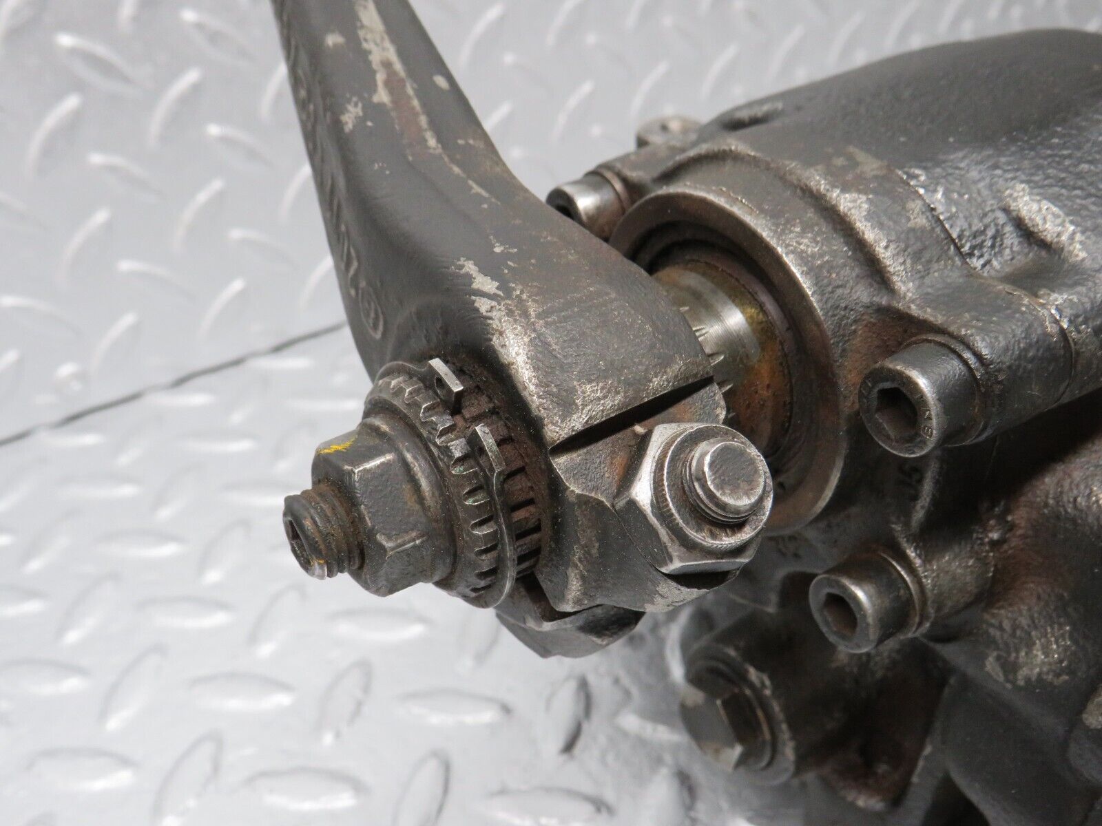 39075 Mercedes-Benz R129 280SL Coupe Steering Box Steering Rack 1294611001