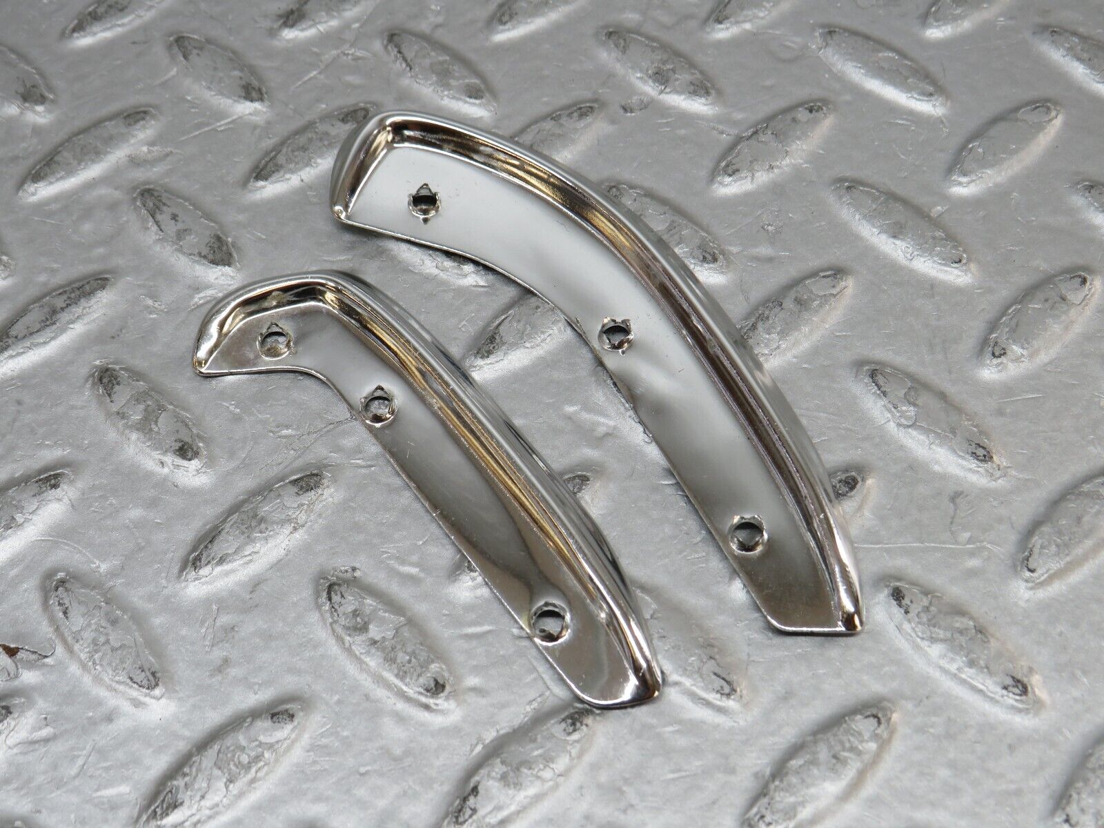 37297 Mercedes-Benz W109 300SEL Interior Door Handle Chrome Trim Pair Right