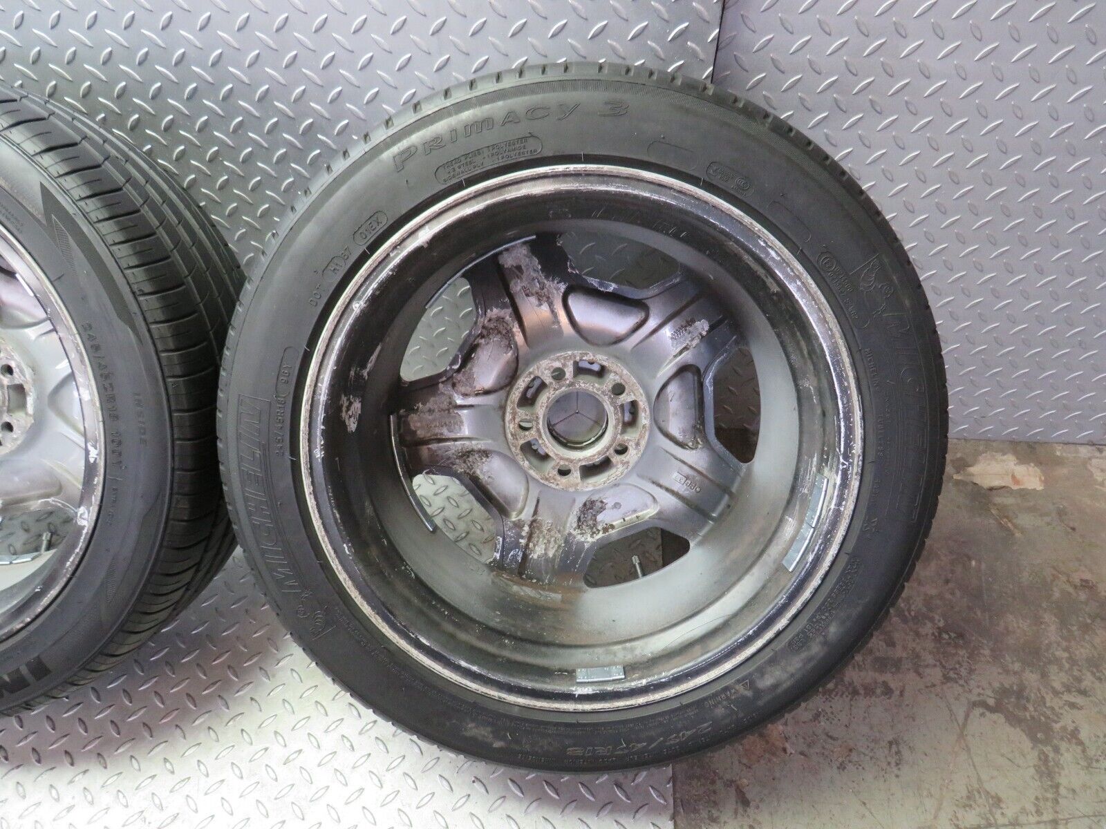 38022 Mercedes-Benz C126 Alloy Wheel Set 8Jx18 H2 ET37