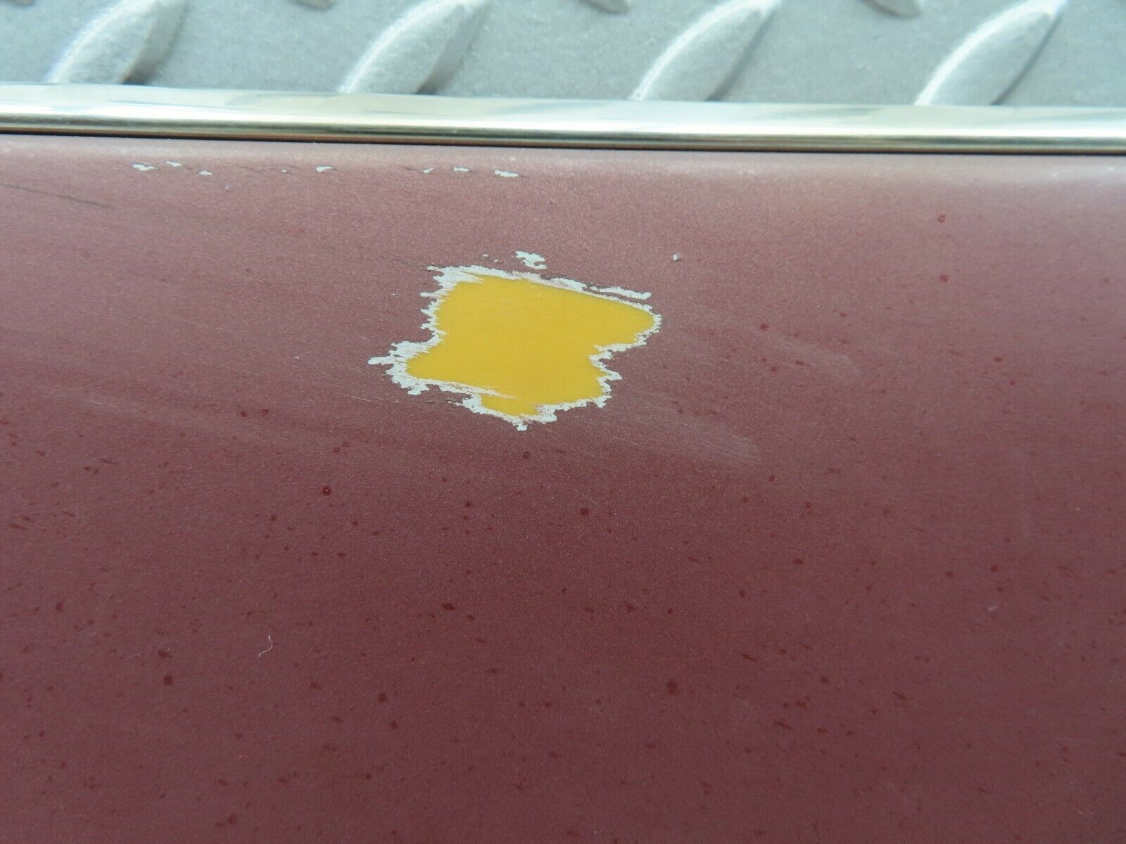 6591 Mercedes-Benz S124 E220 Wagon Front Left Fender Wing Moulding Trim 1246901340