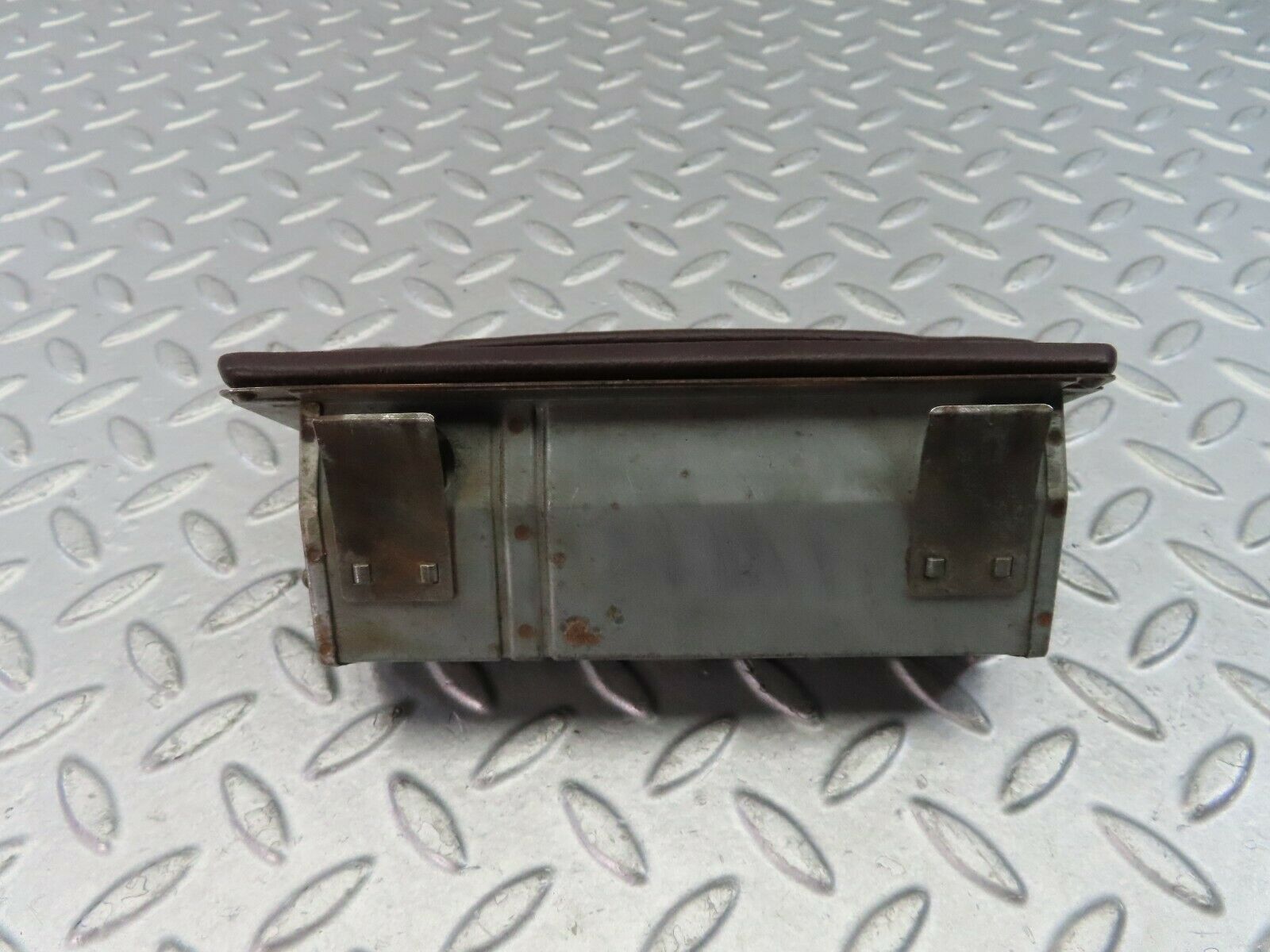 9210 Mercedes-Benz W114 Centre Console Ashtray Brown