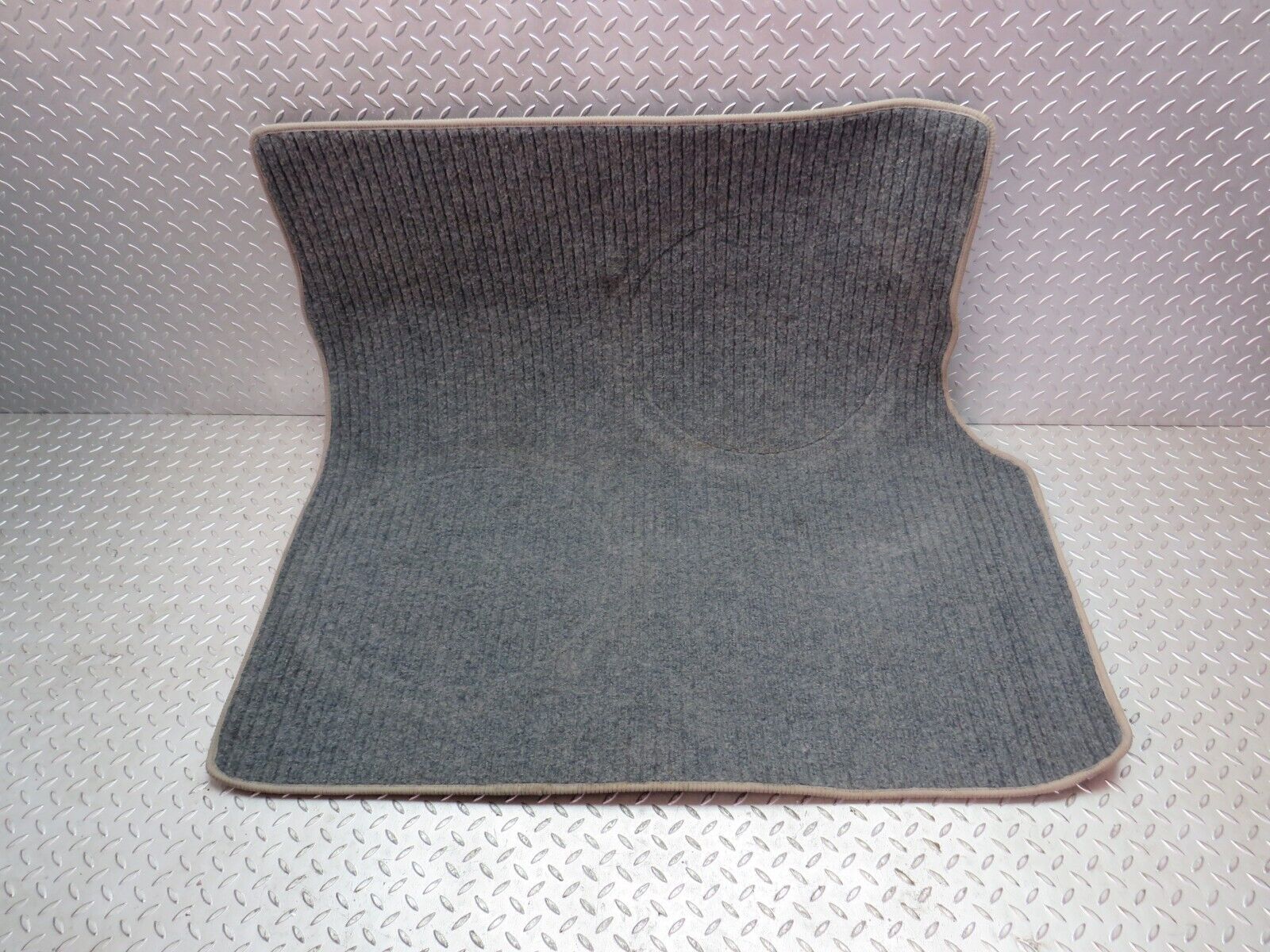 32345 Mercedes-Benz S124 300TE Wagon Trunk Floor Carpet Grey