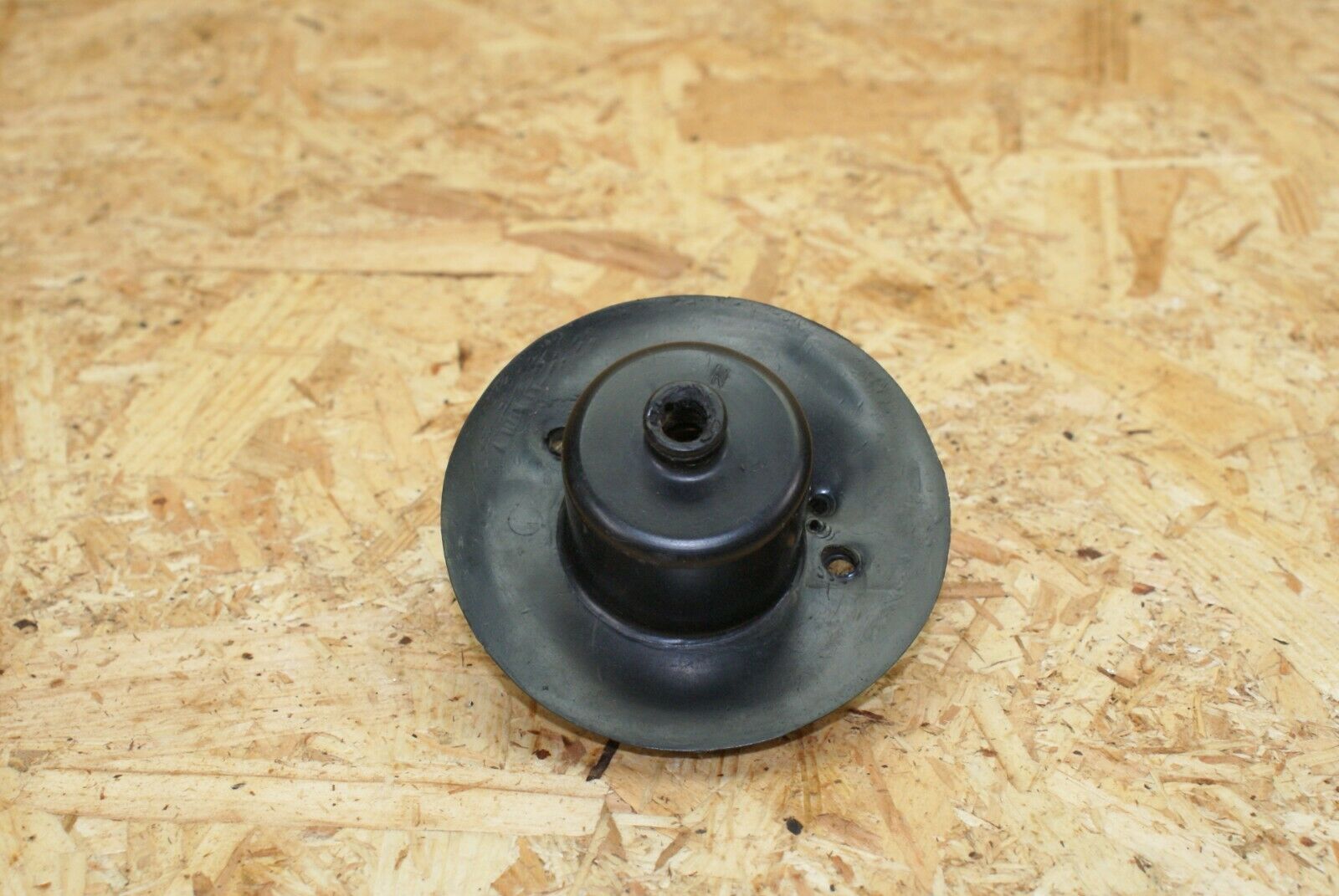 2291 Mercedes-Benz W105 219 PONTON Turn Signal Light Housing With Rubber