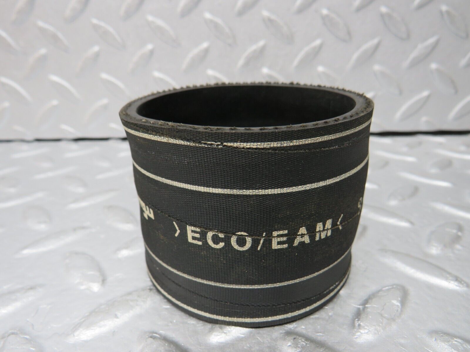 38095 Mercedes-Benz A124 320E Cabriolet Air Intake Manifold Hose 1041411783