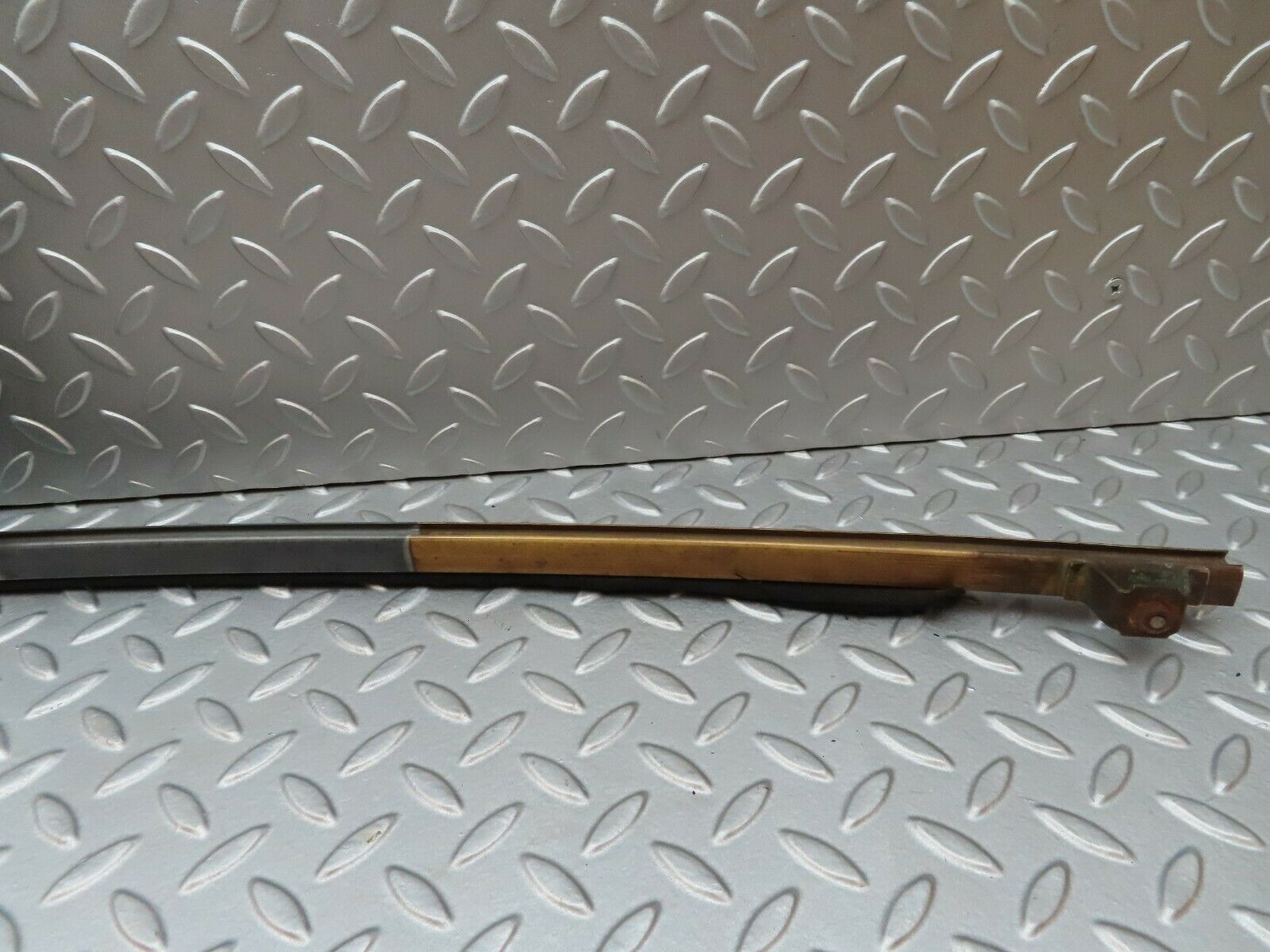 4600 Mercedes-Benz W114 280CE Coupe Front Left Quarter Window Glass