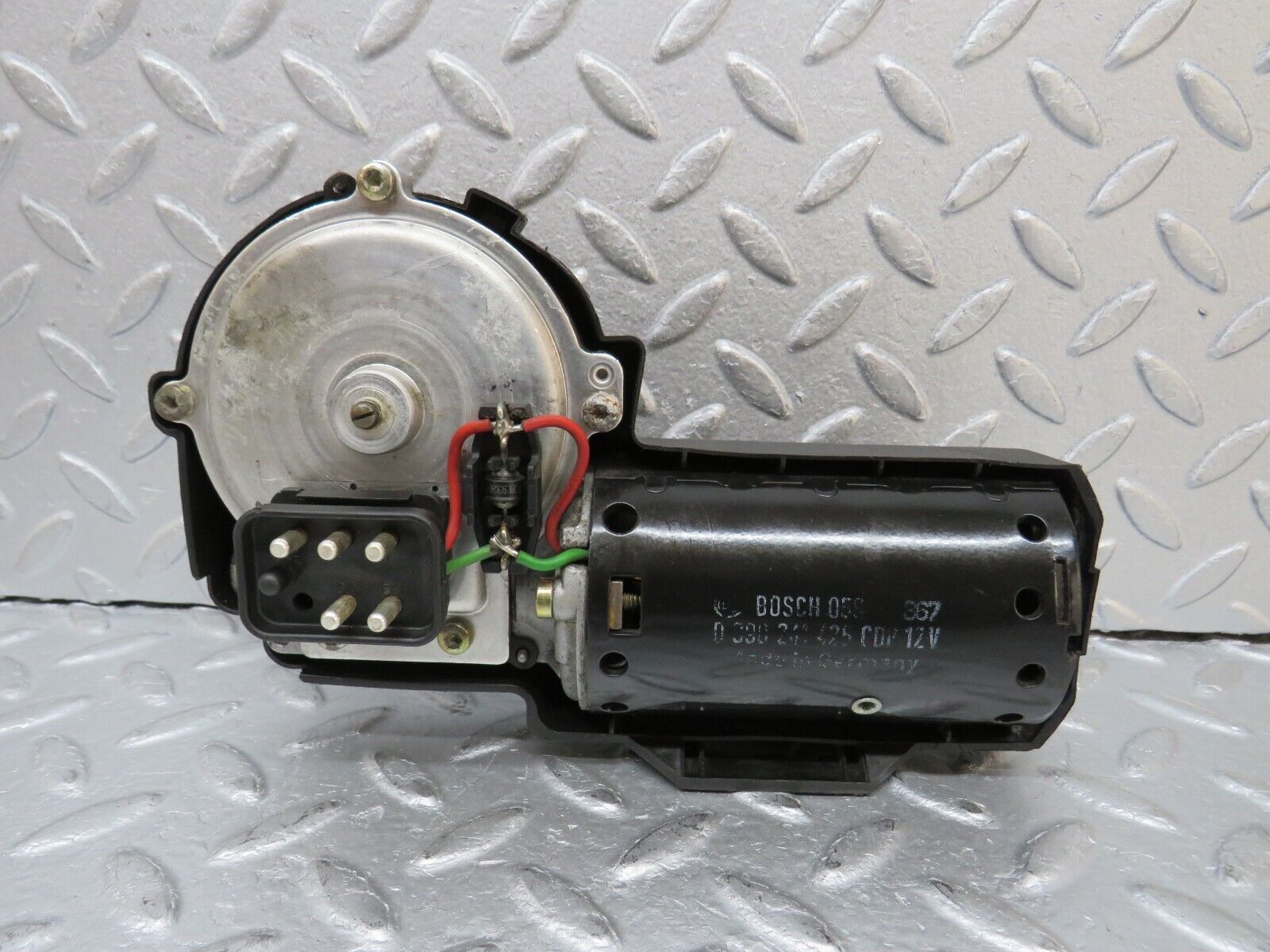 38078 Mercedes-Benz A124 320E Cabriolet Wiper Motor 0390241425