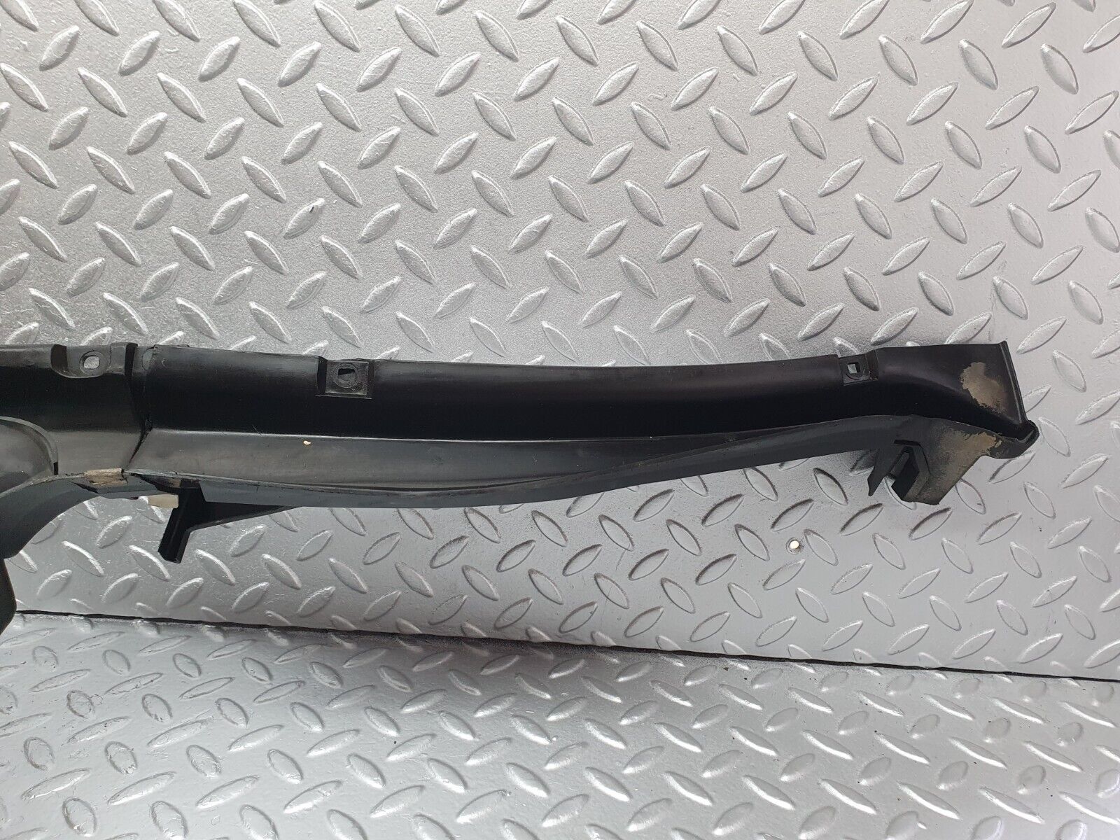 41454 Mercedes-Benz W124 200E Wiper Mechanism Cover Panel 1246280067 1246283707 1246202667 1246200978