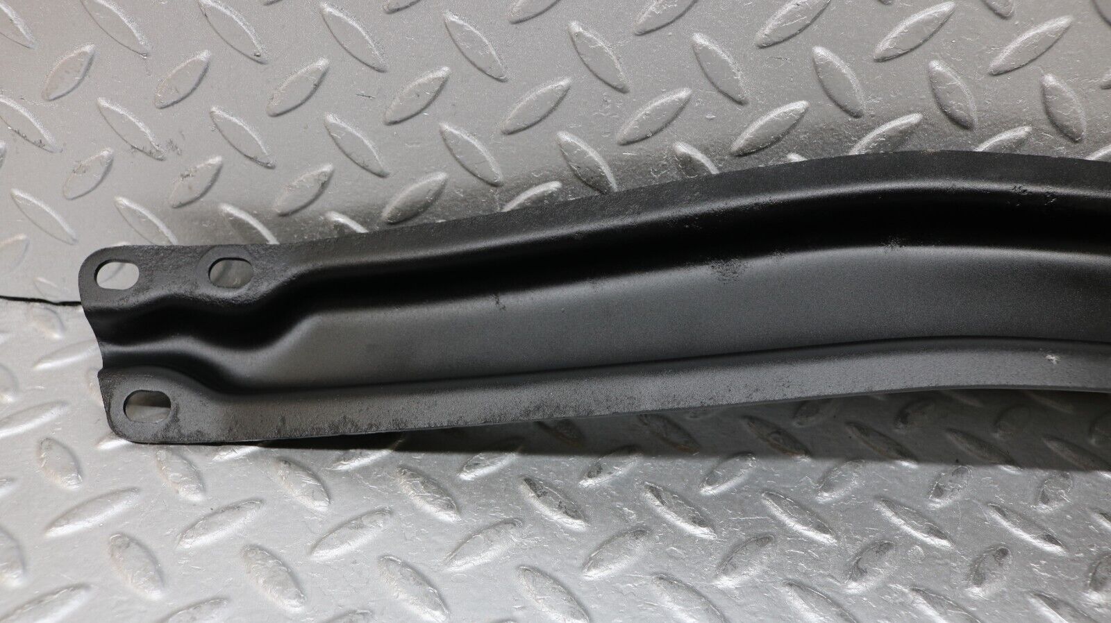 37208 Mercedes-Benz C126 420SEC Coupe Gearbox Mount Bracket